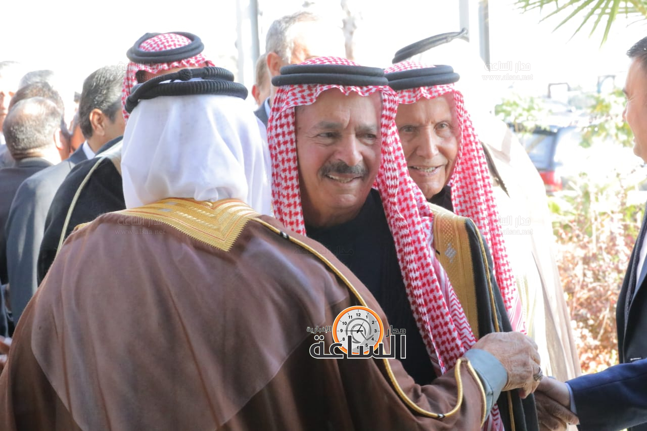 Madar Al-Saa Images 0.4618385607742468