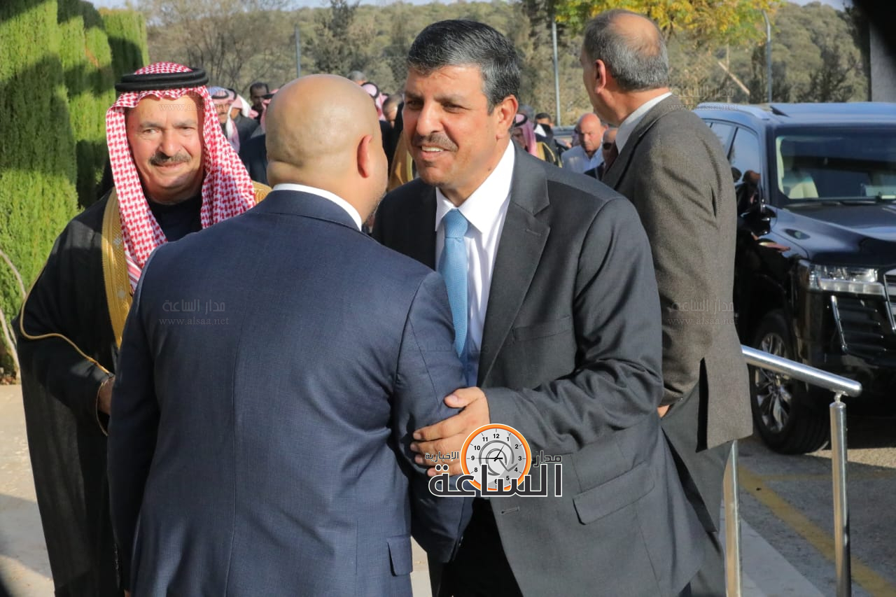 Madar Al-Saa Images 0.6020171092861977