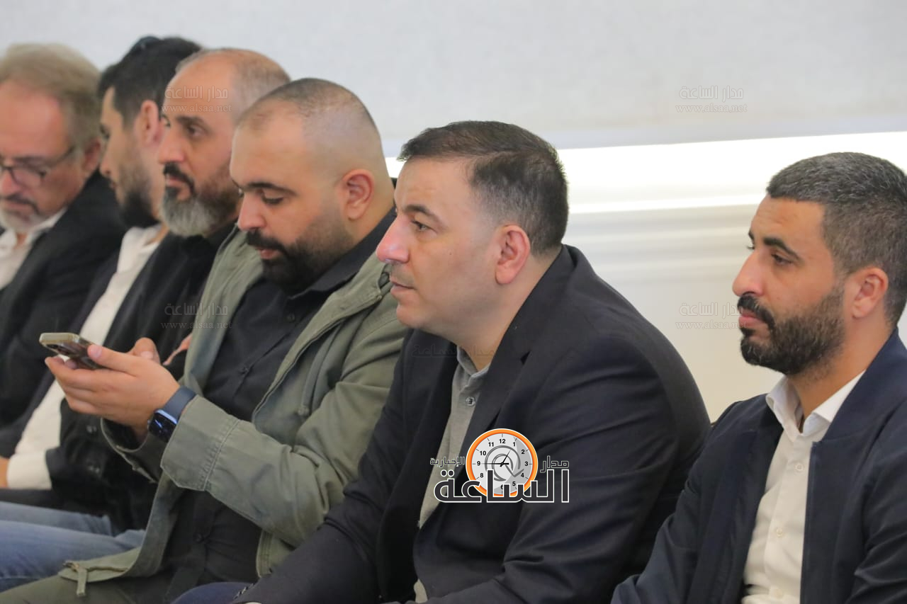 Madar Al-Saa Images 0.9369231342674658