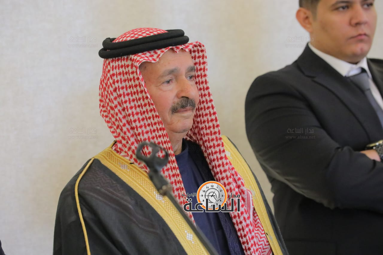 Madar Al-Saa Images 0.7783513812779175