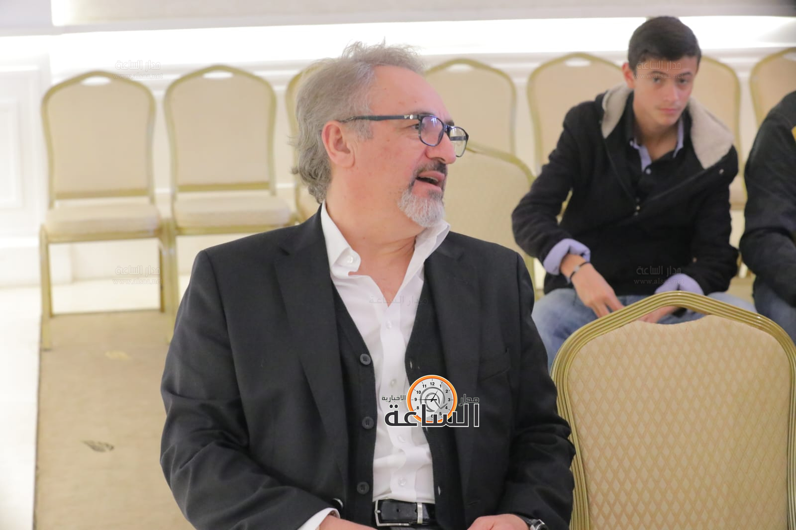 Madar Al-Saa Images 0.2422075125989629