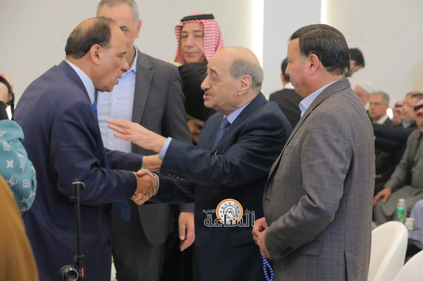 Madar Al-Saa Images 0.4831251293586296