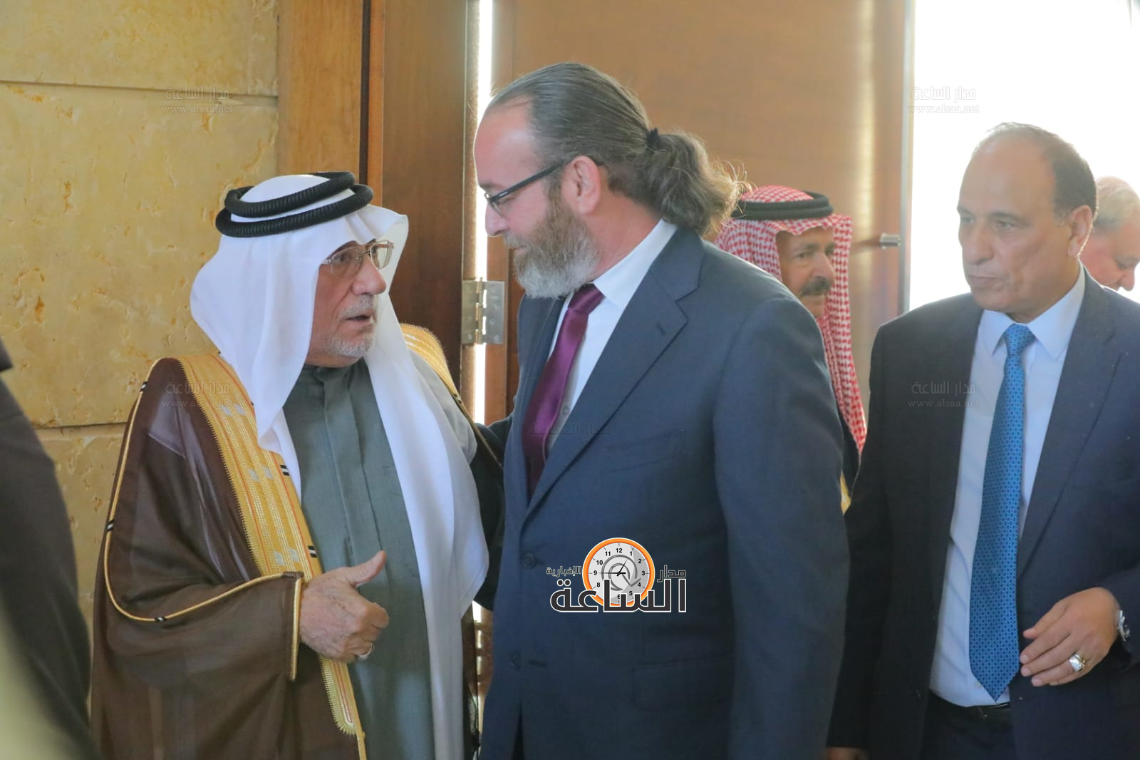 Madar Al-Saa Images 0.7078426819273853