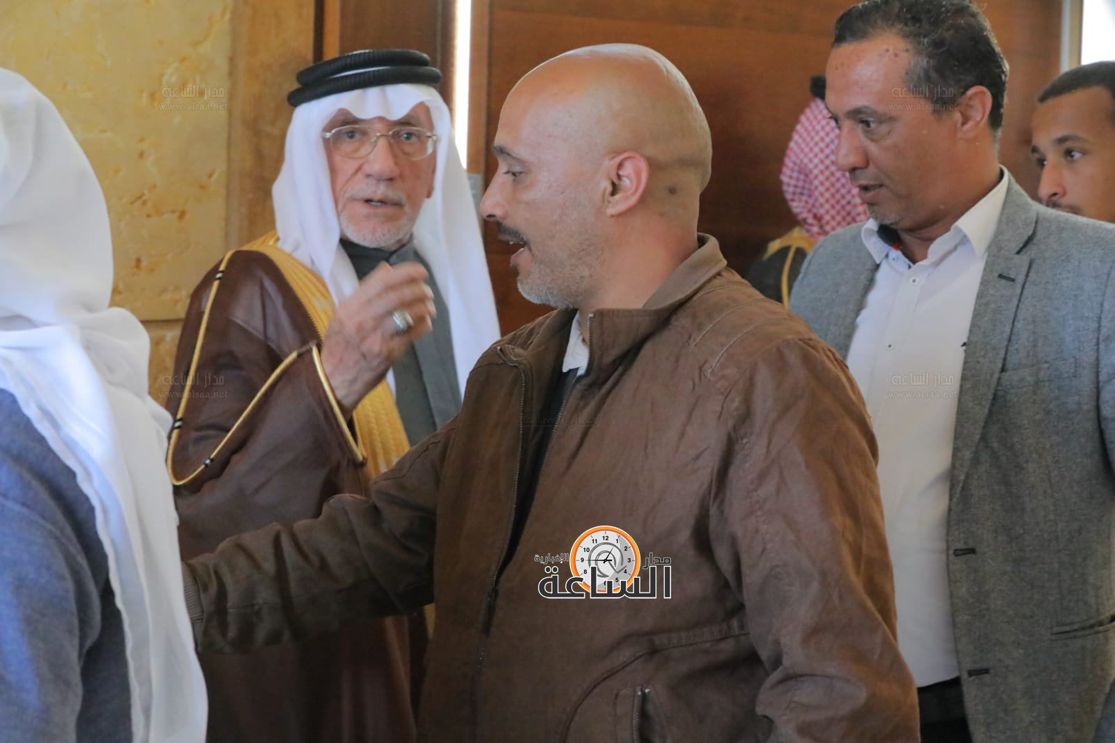 Madar Al-Saa Images 0.5820234992830817