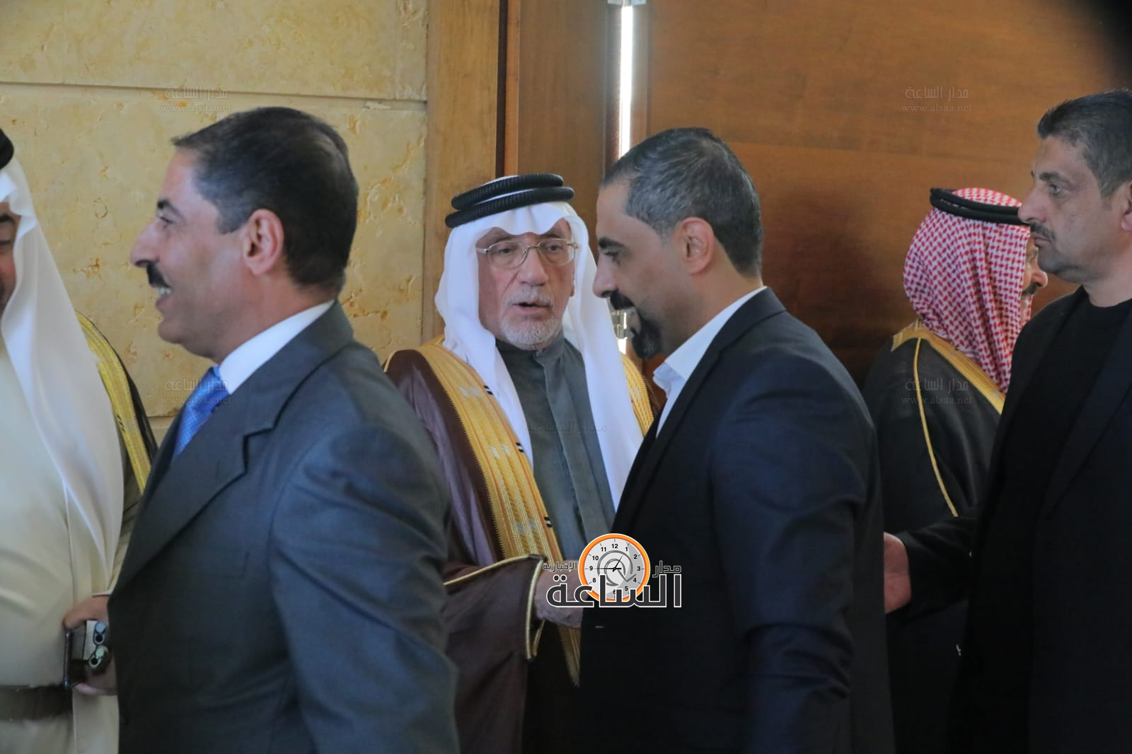 Madar Al-Saa Images 0.9490061474010165