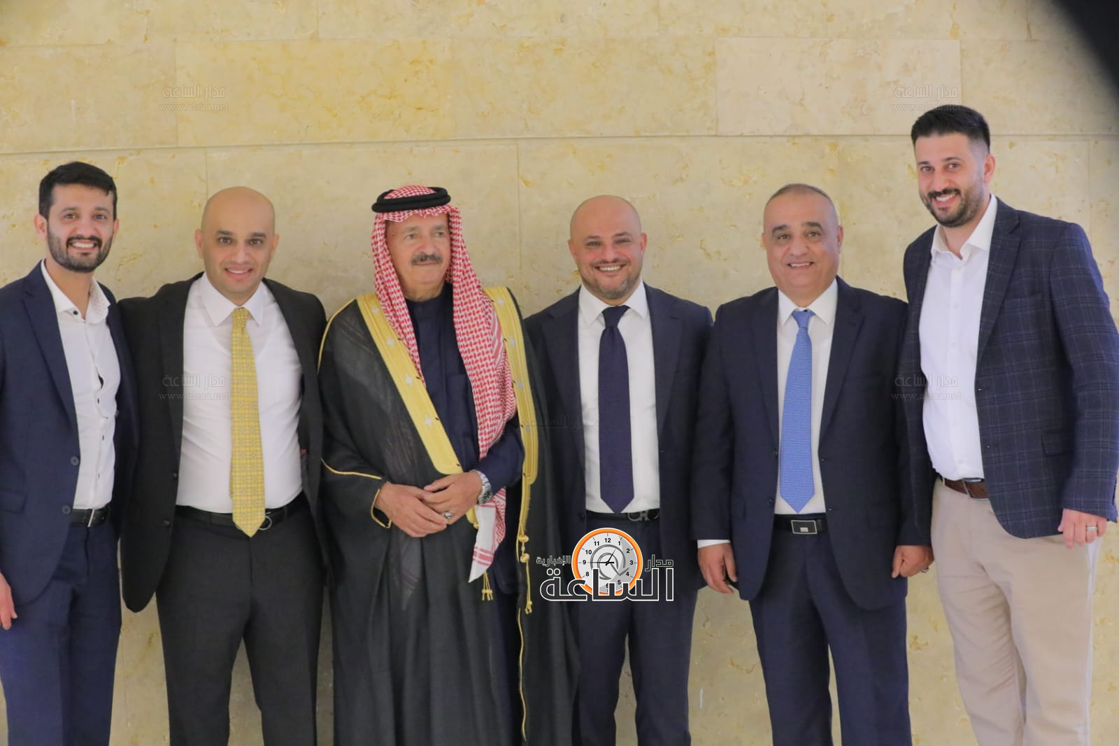 Madar Al-Saa Images 0.6186020447604326