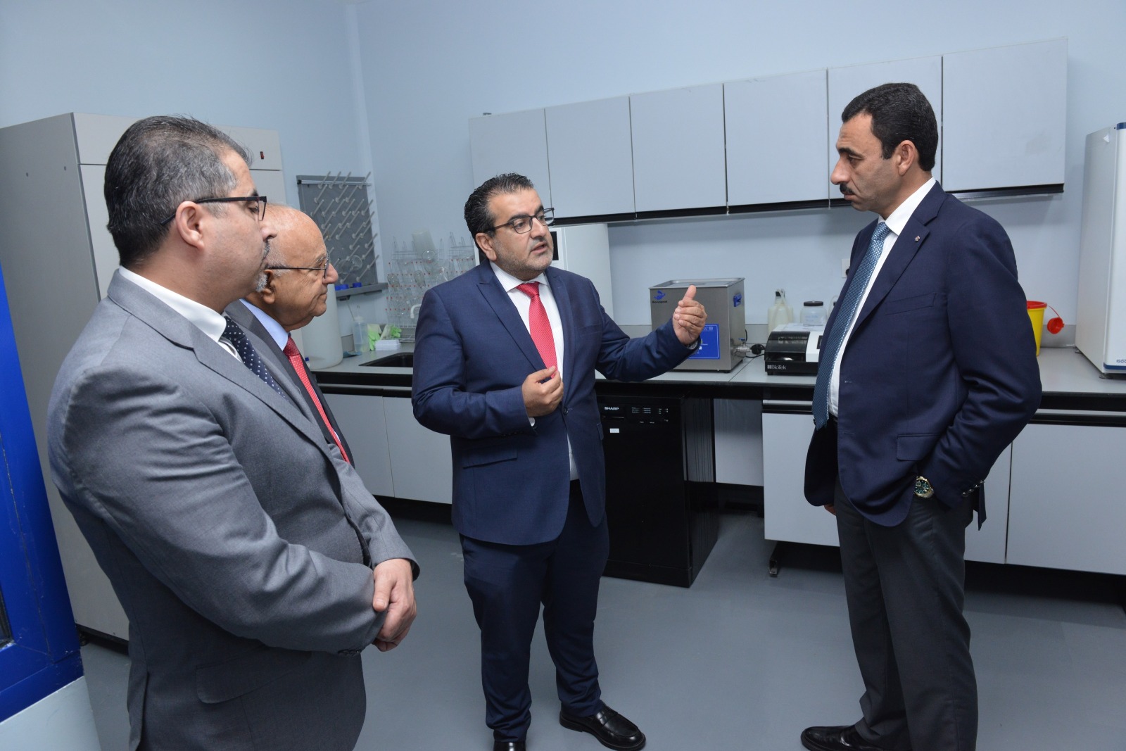 Madar Al-Saa Images 0.3272245794490658