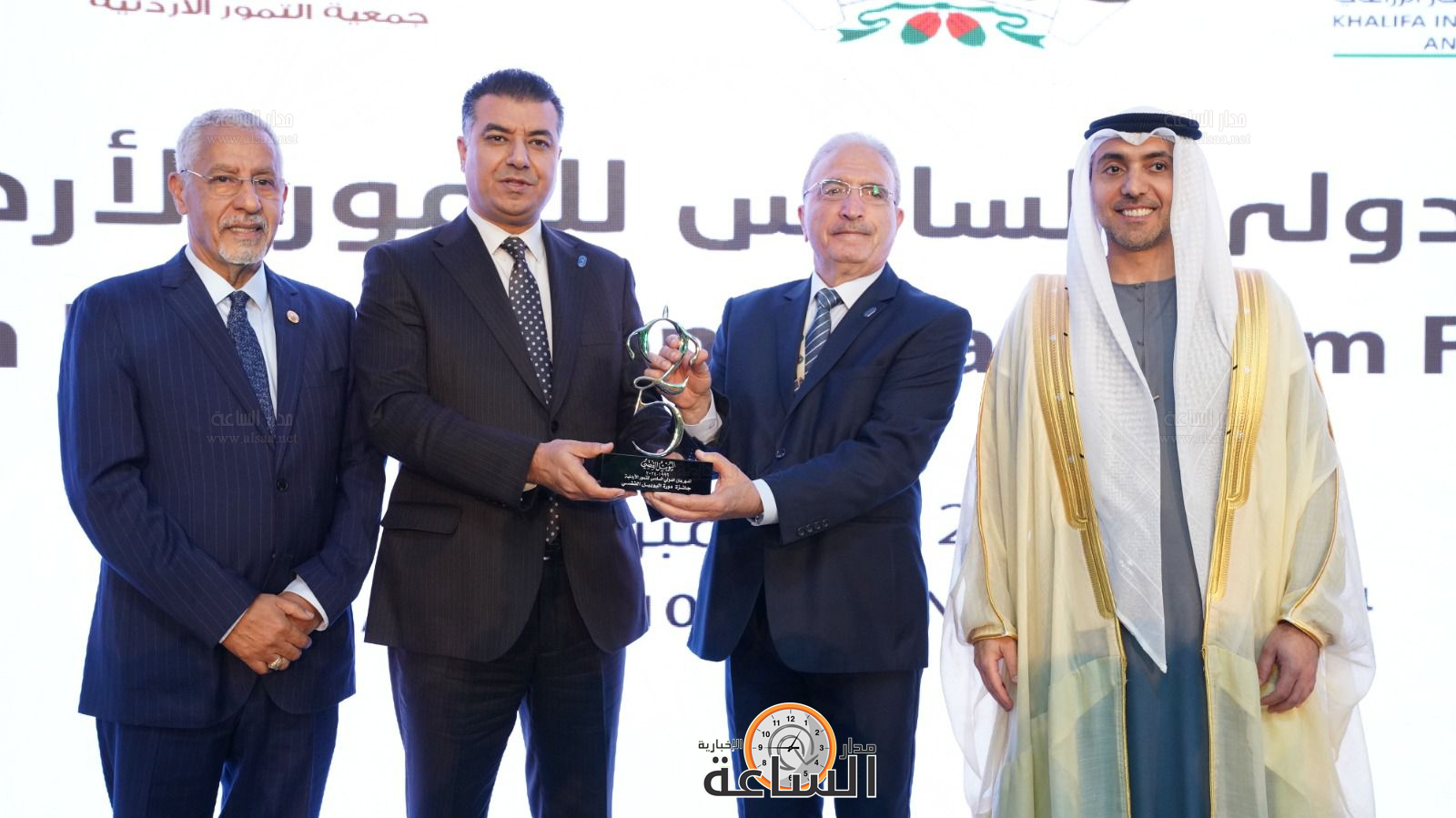 Madar Al-Saa Images 0.5844884423590893