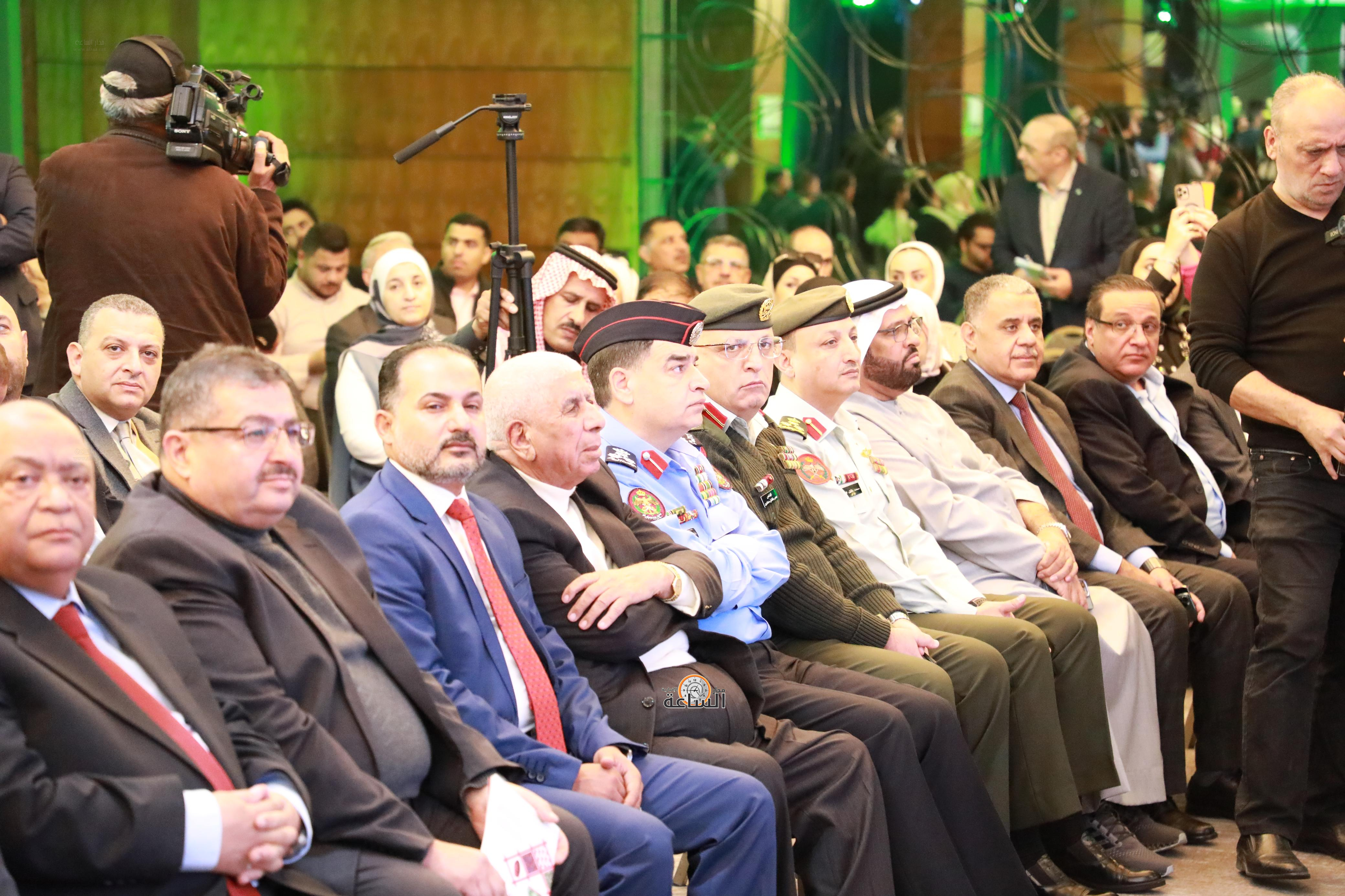 Madar Al-Saa Images 0.5746462370016339