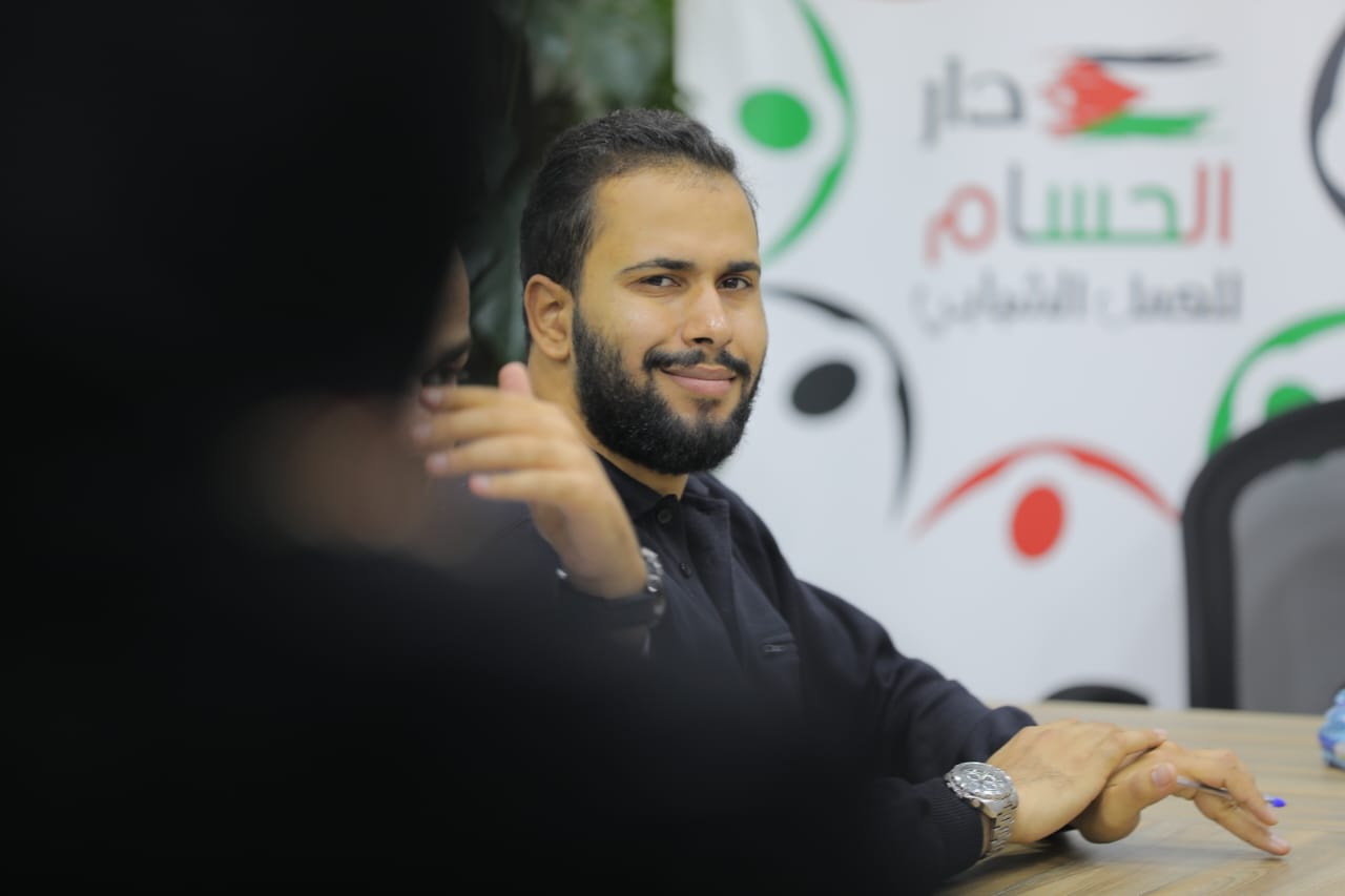 Madar Al-Saa Images 0.018336307632346838