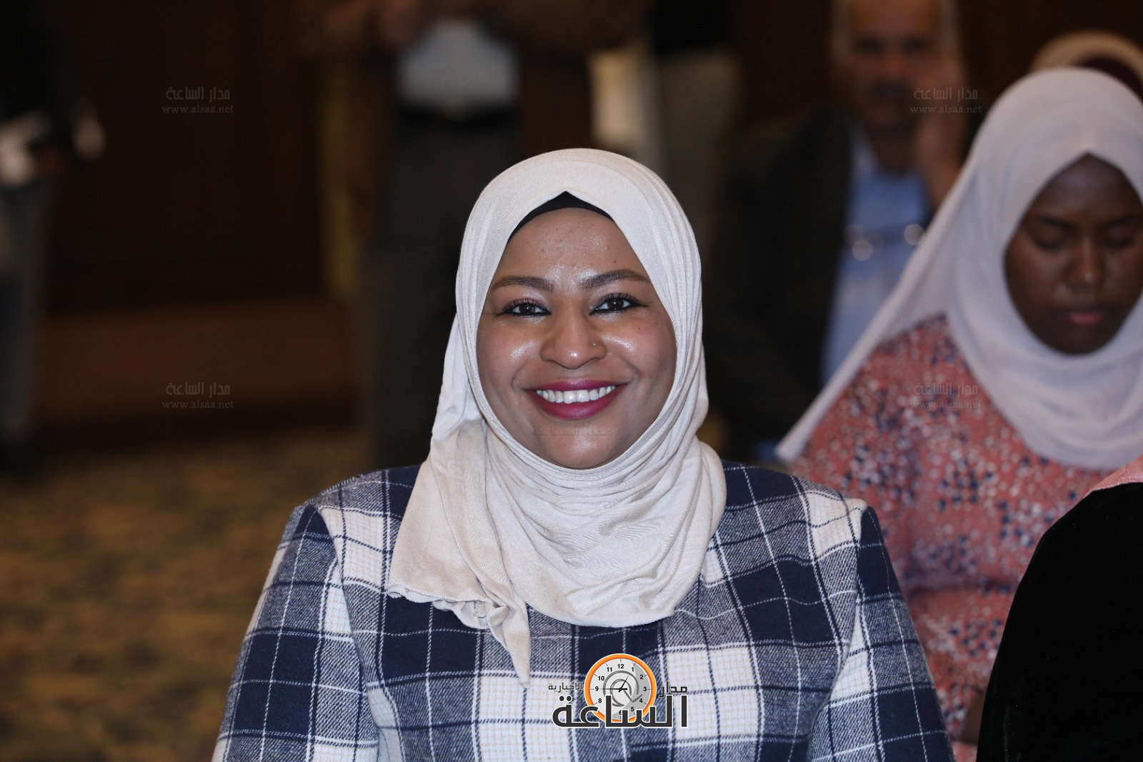 Madar Al-Saa Images 0.8342727392195439