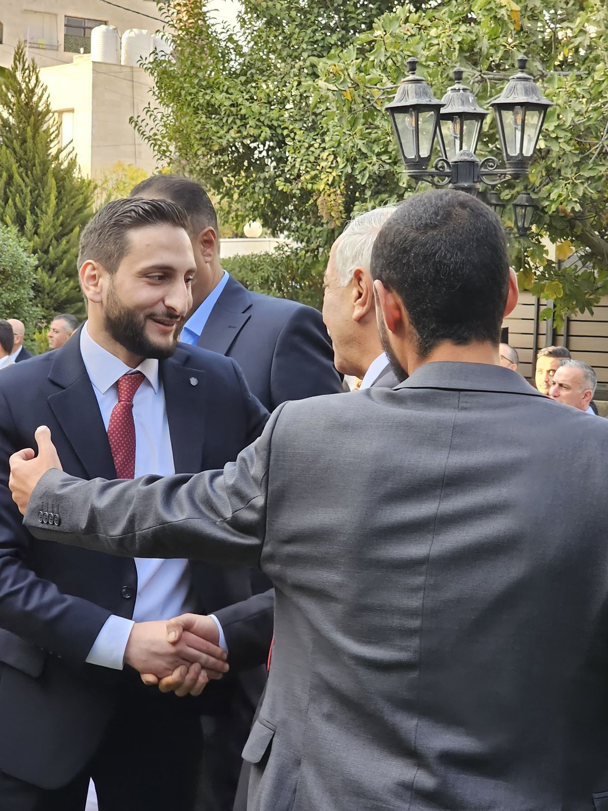 Madar Al-Saa Images 0.4612125087727037