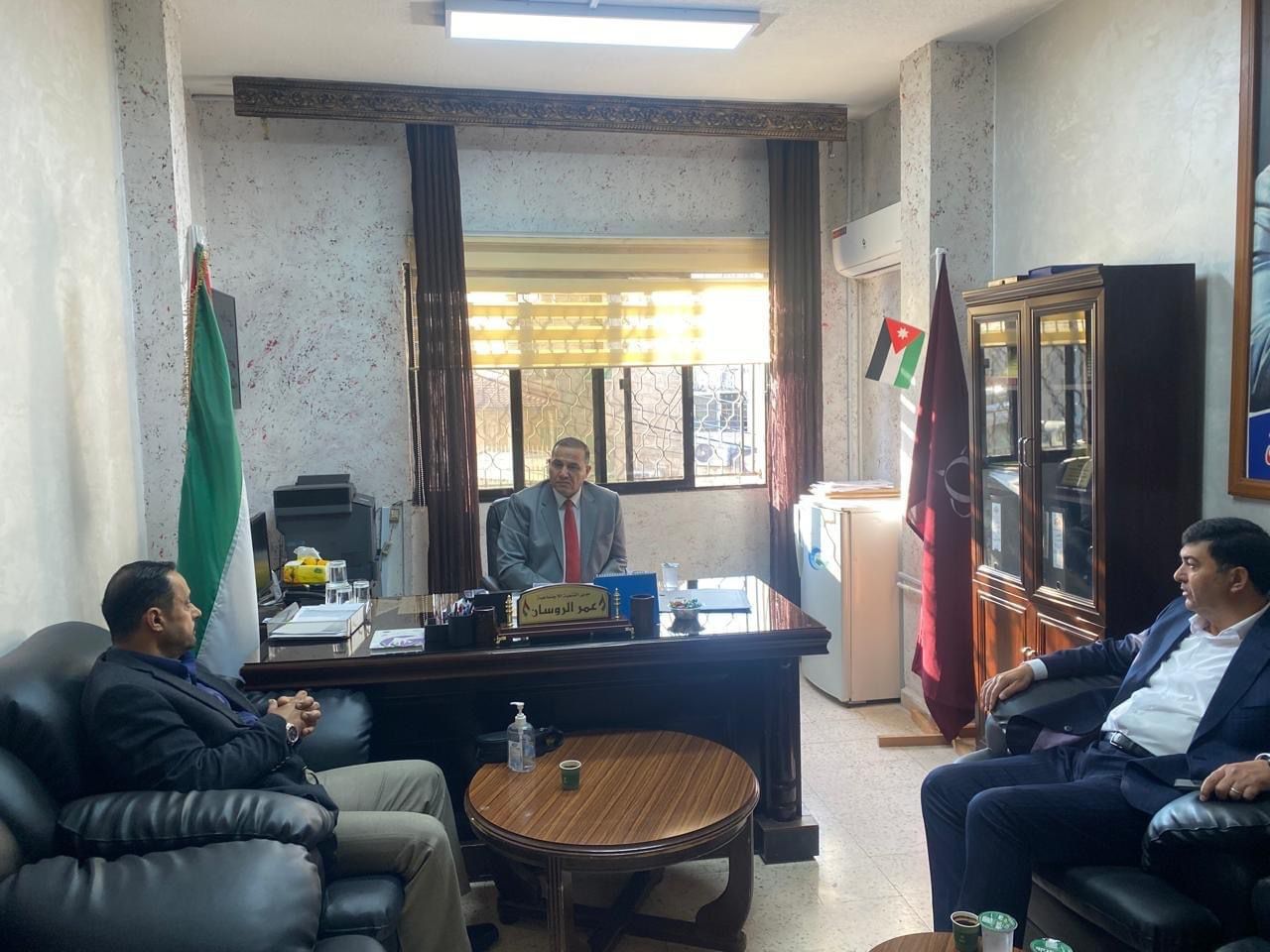 Madar Al-Saa Images 0.34311706069921777