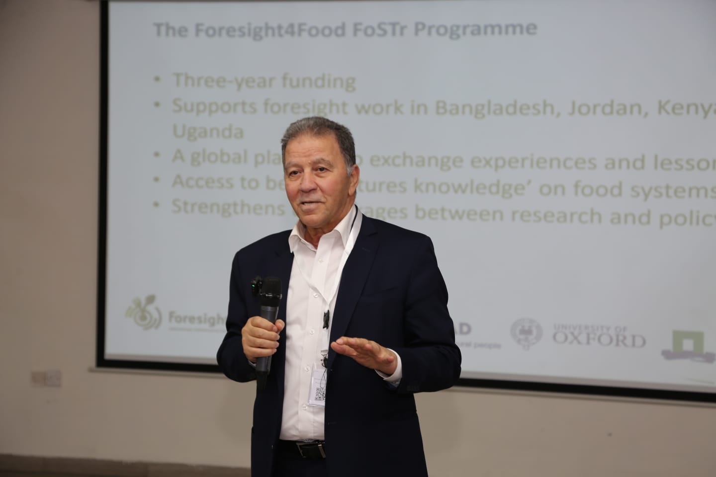 Madar Al-Saa Images 0.9110446768443552