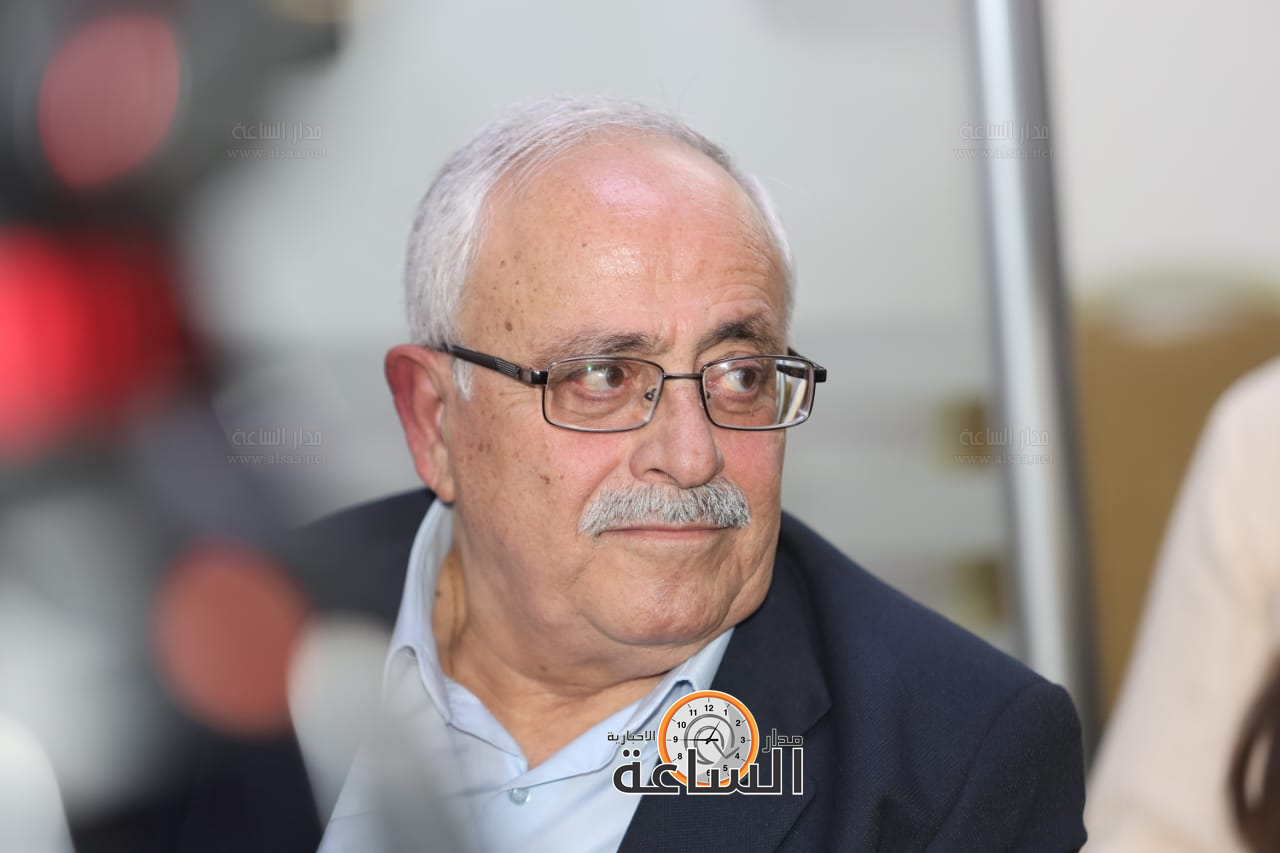 Madar Al-Saa Images 0.983483956373038