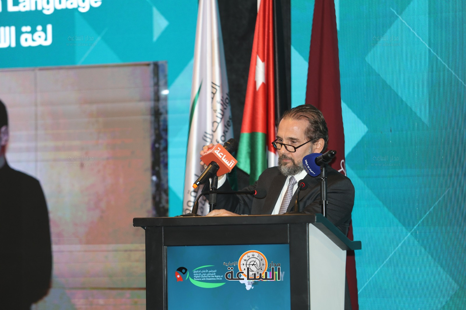 Madar Al-Saa Images 0.6796759242461965