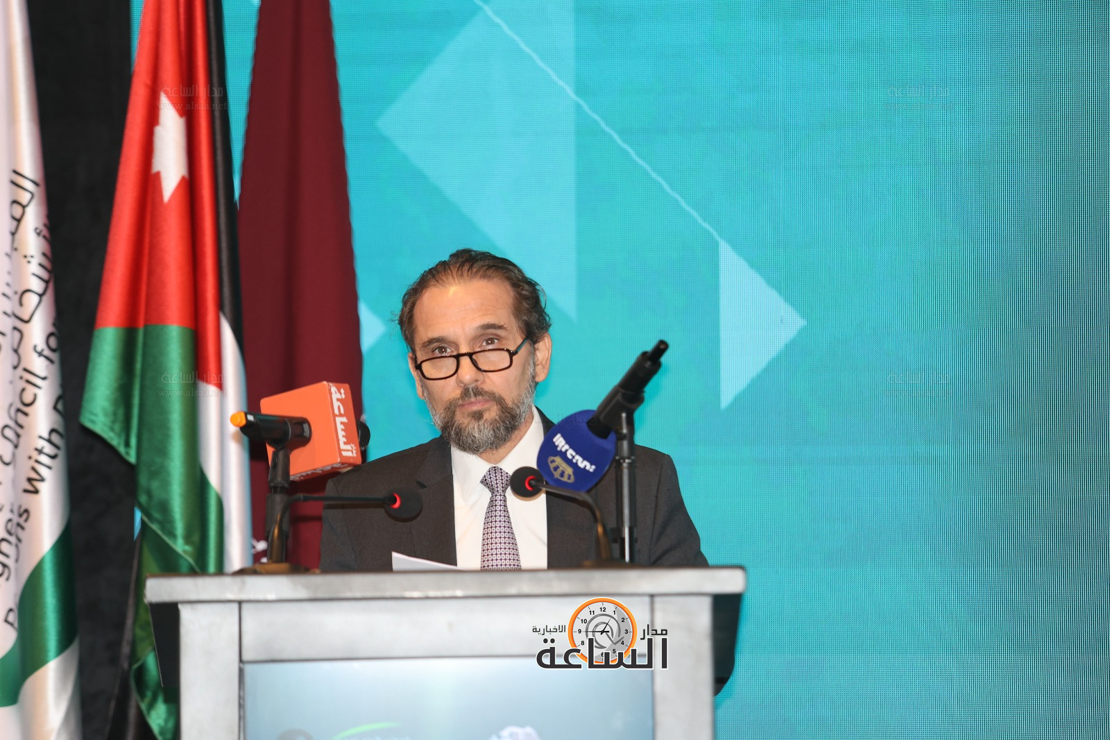 Madar Al-Saa Images 0.812849100434706