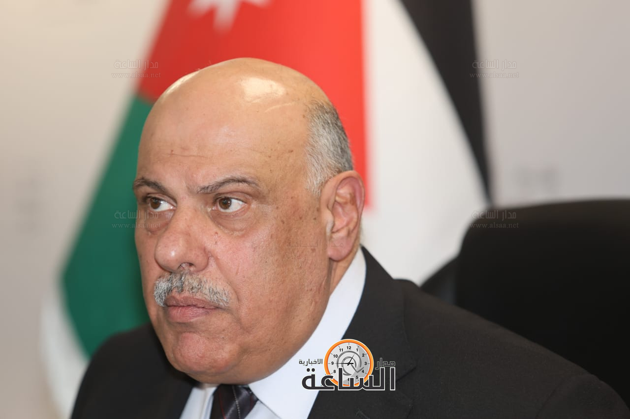 Madar Al-Saa Images 0.21698427311131674