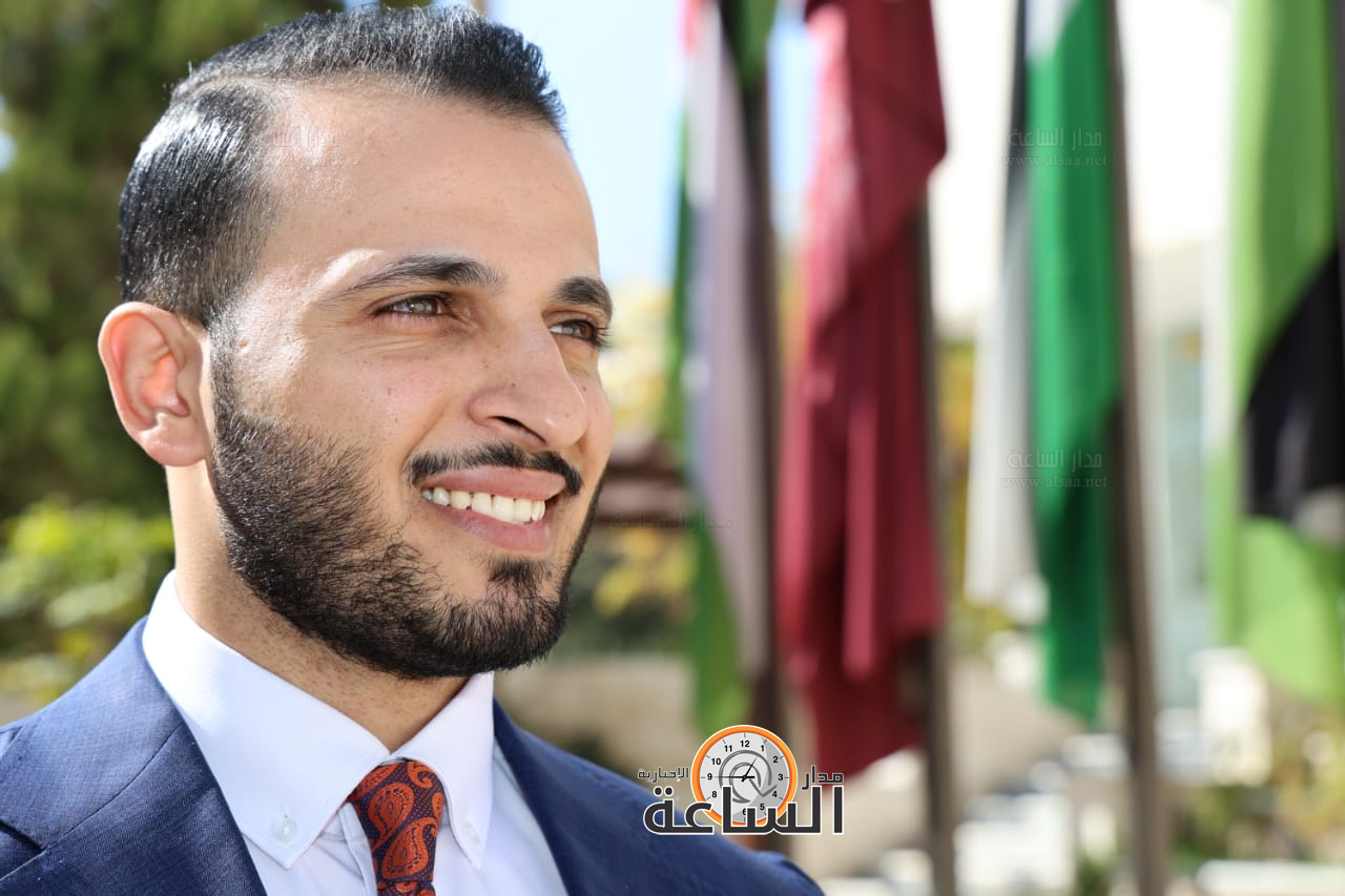 Madar Al-Saa Images 0.8790675407196074