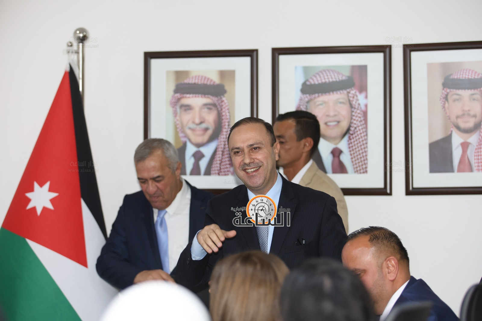 Madar Al-Saa Images 0.0361890668557423