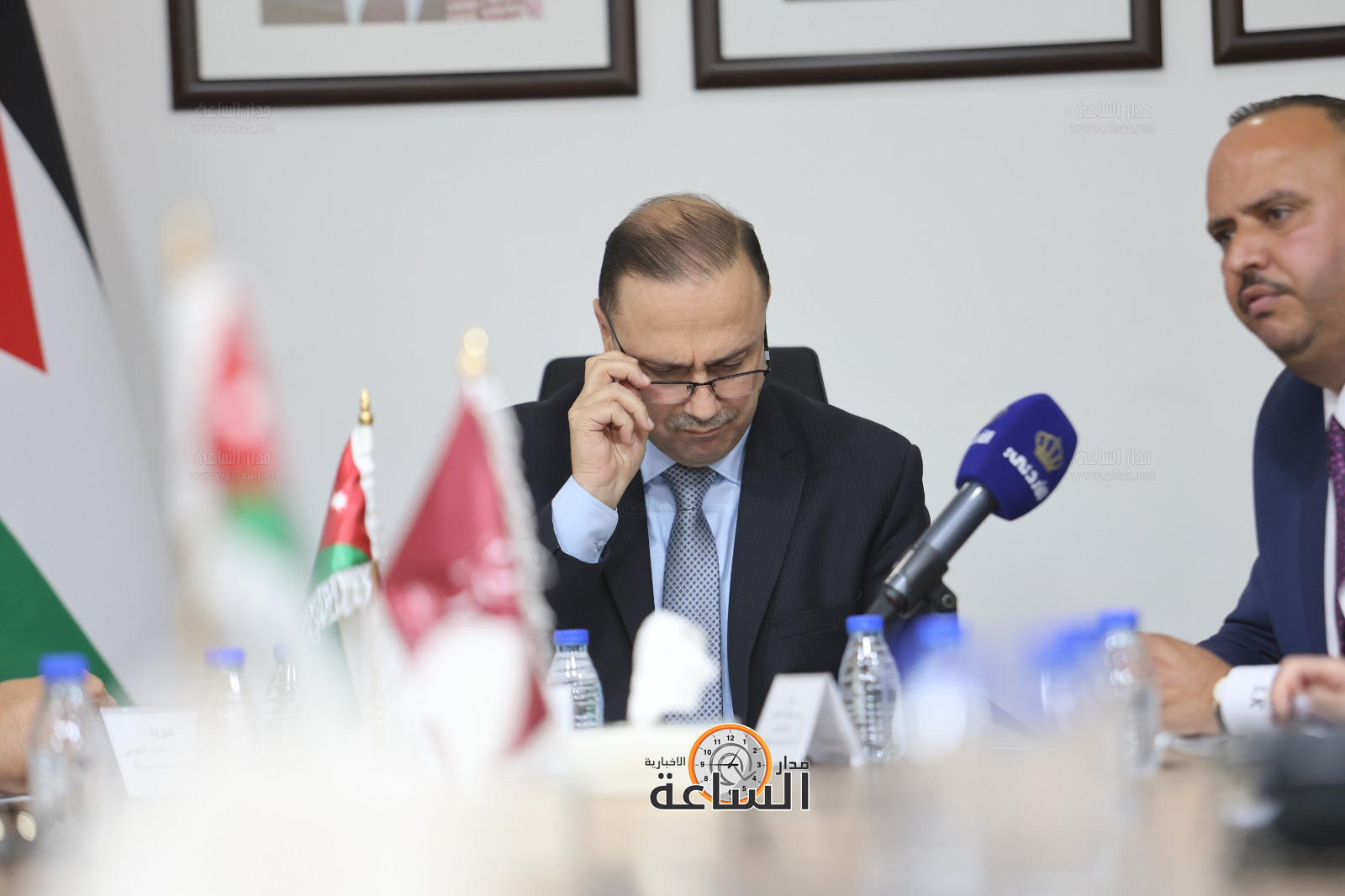 Madar Al-Saa Images 0.8678383191879007