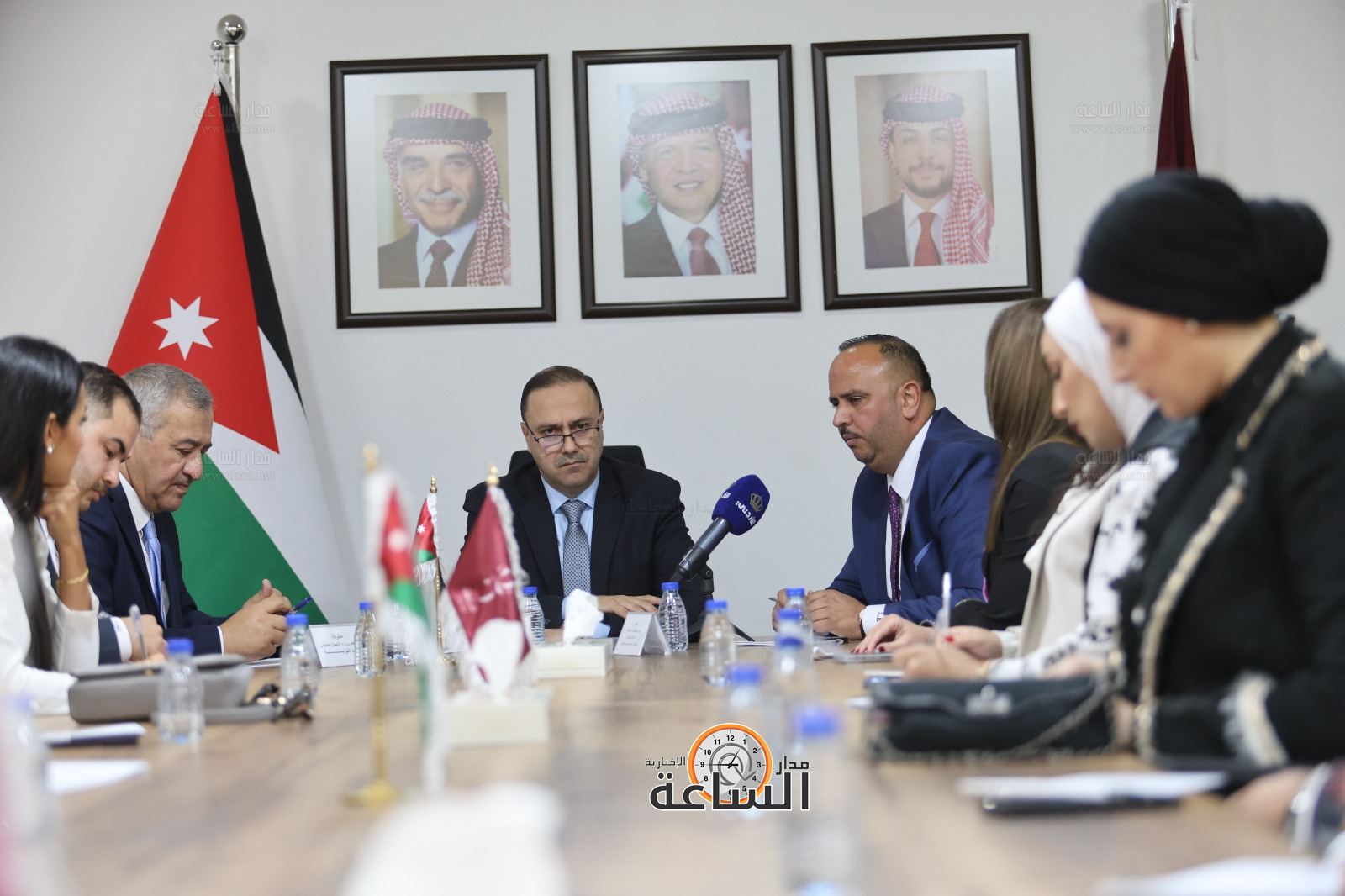 Madar Al-Saa Images 0.7498865742436116