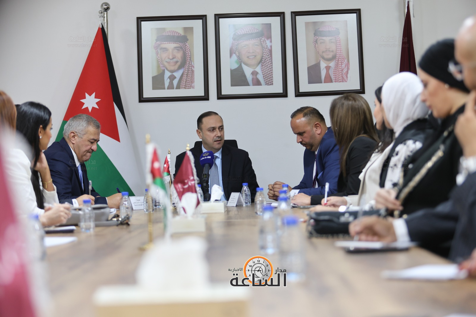 Madar Al-Saa Images 0.8421447968948013