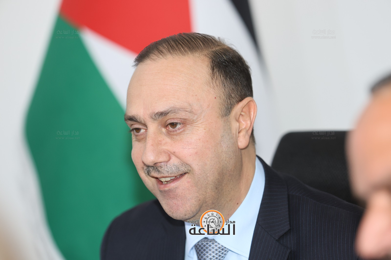 Madar Al-Saa Images 0.8973513463166689