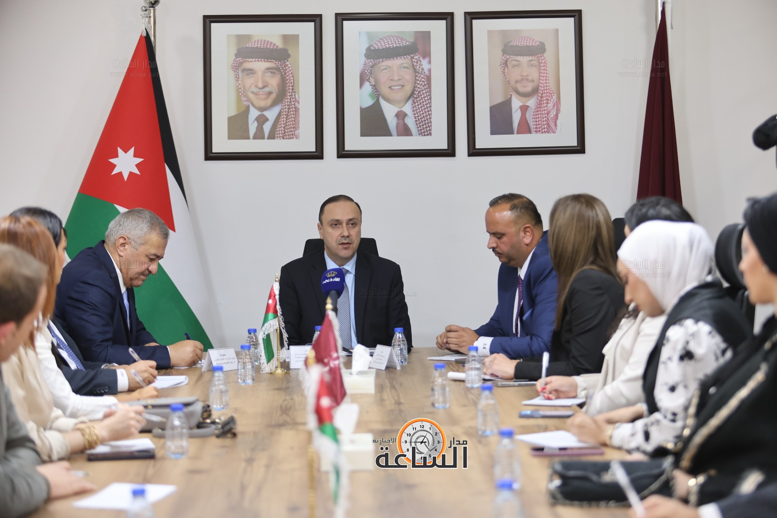 Madar Al-Saa Images 0.06546127366828891