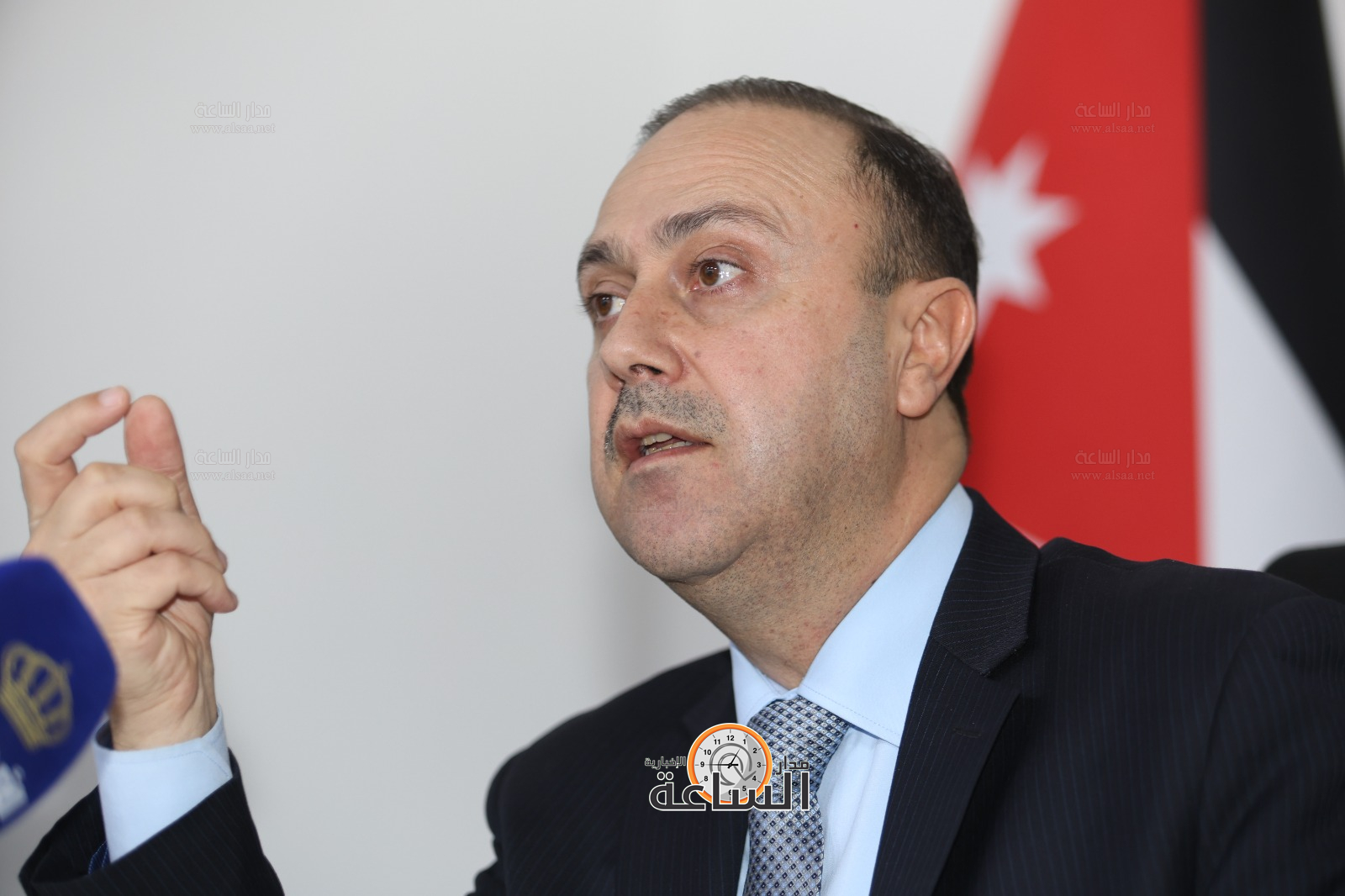 Madar Al-Saa Images 0.17537620172723778