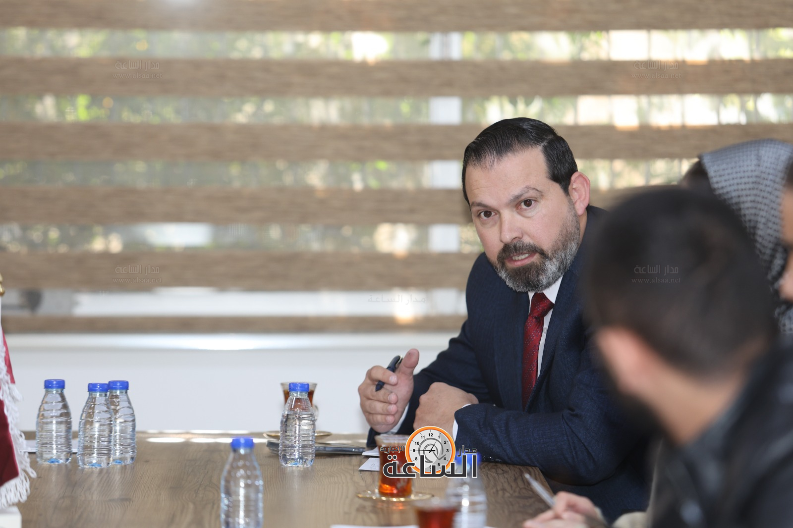 Madar Al-Saa Images 0.9449381393444078