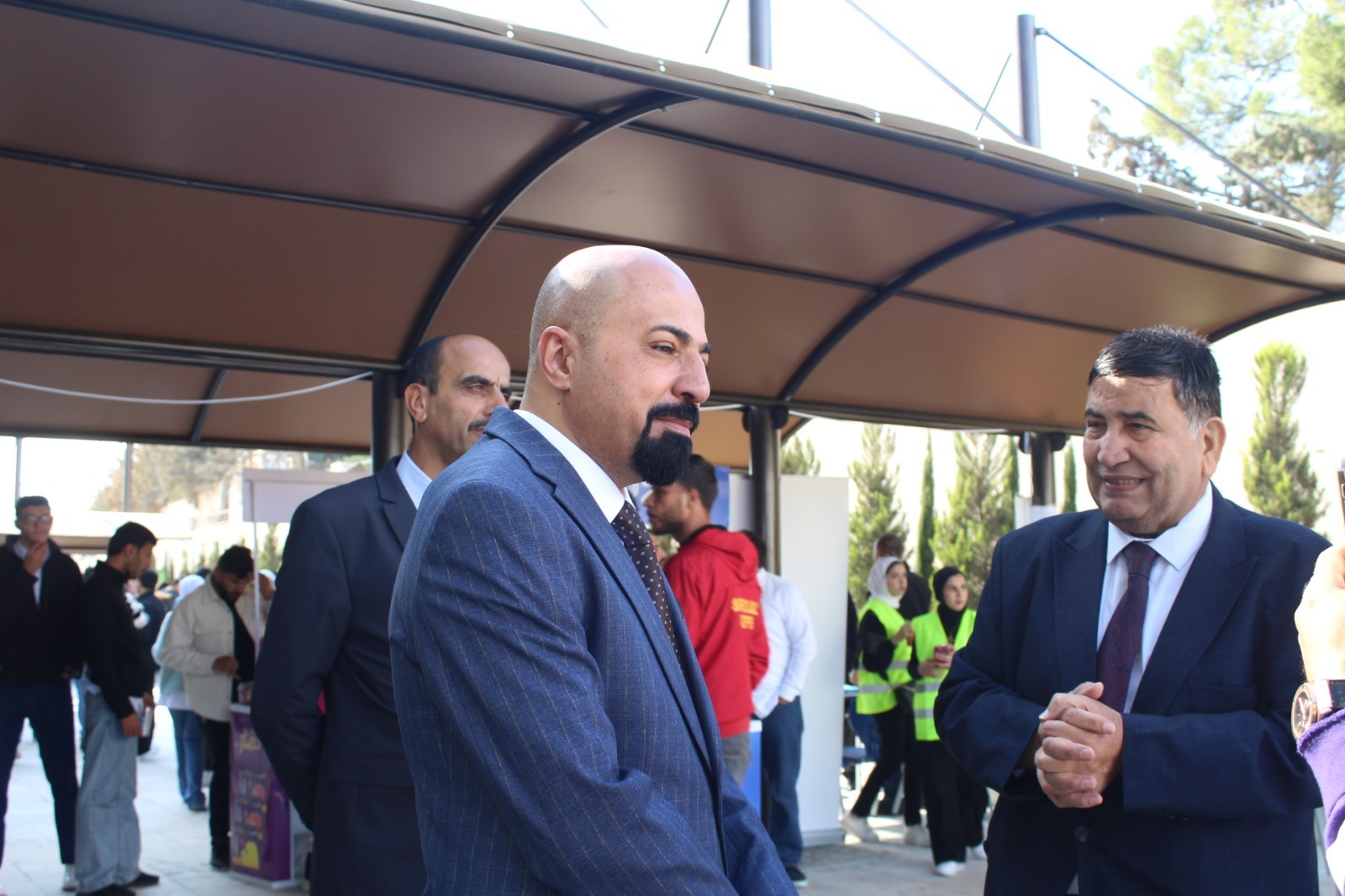 Madar Al-Saa Images 0.5557367214981044