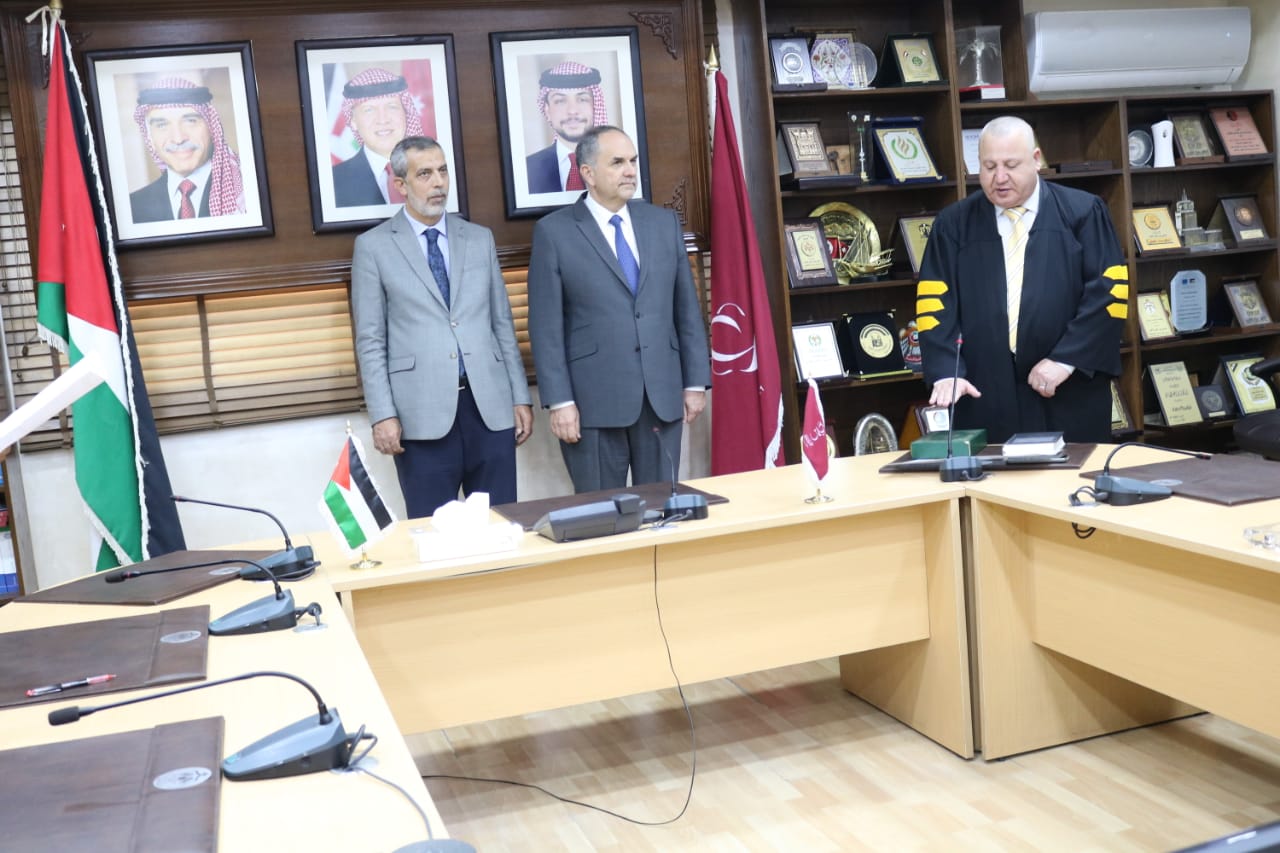 Madar Al-Saa Images 0.9841550023438606