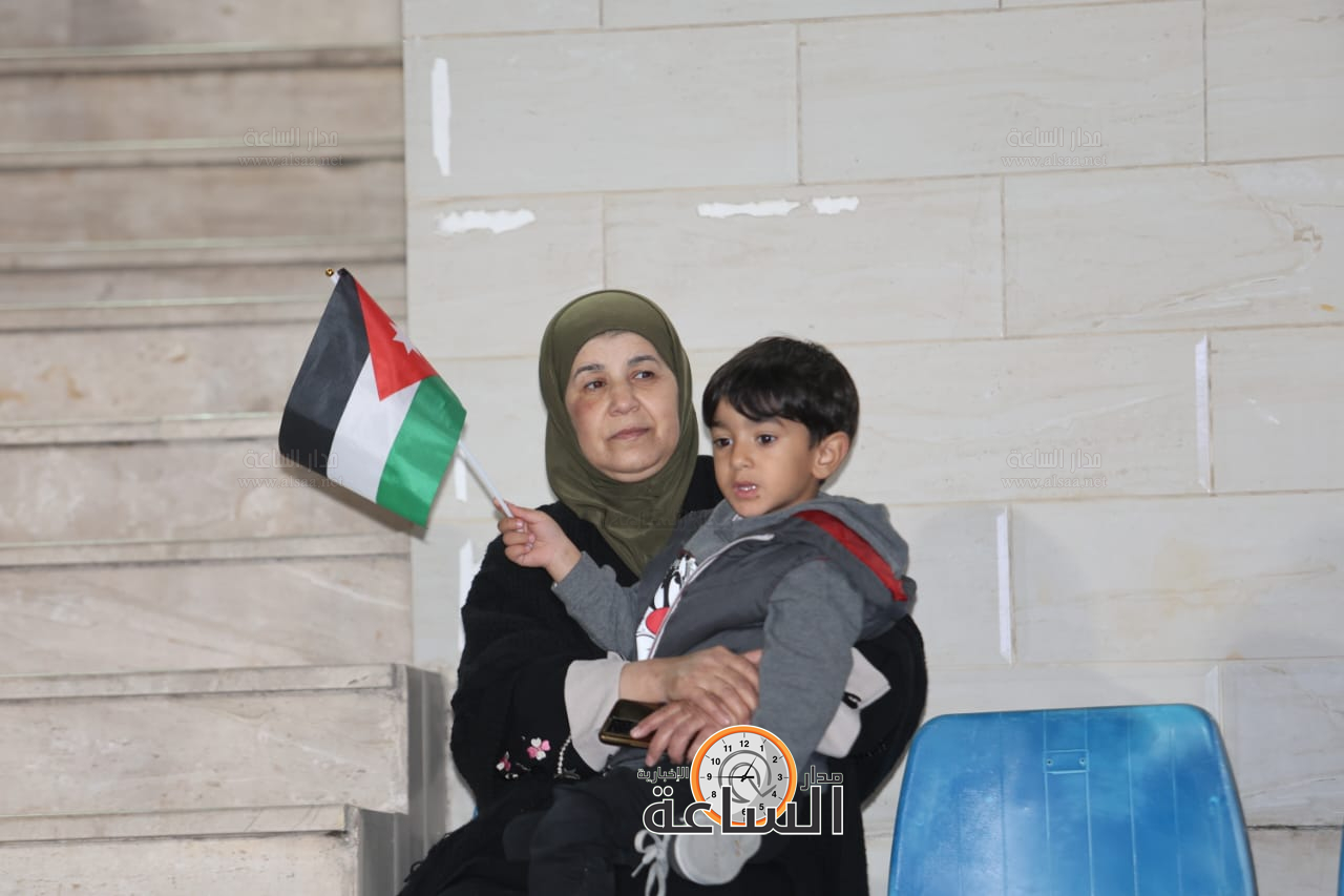 Madar Al-Saa Images 0.17859925612760907