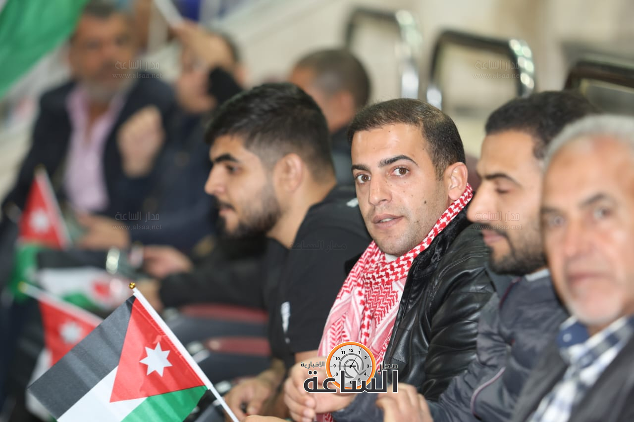 Madar Al-Saa Images 0.1316471825616179