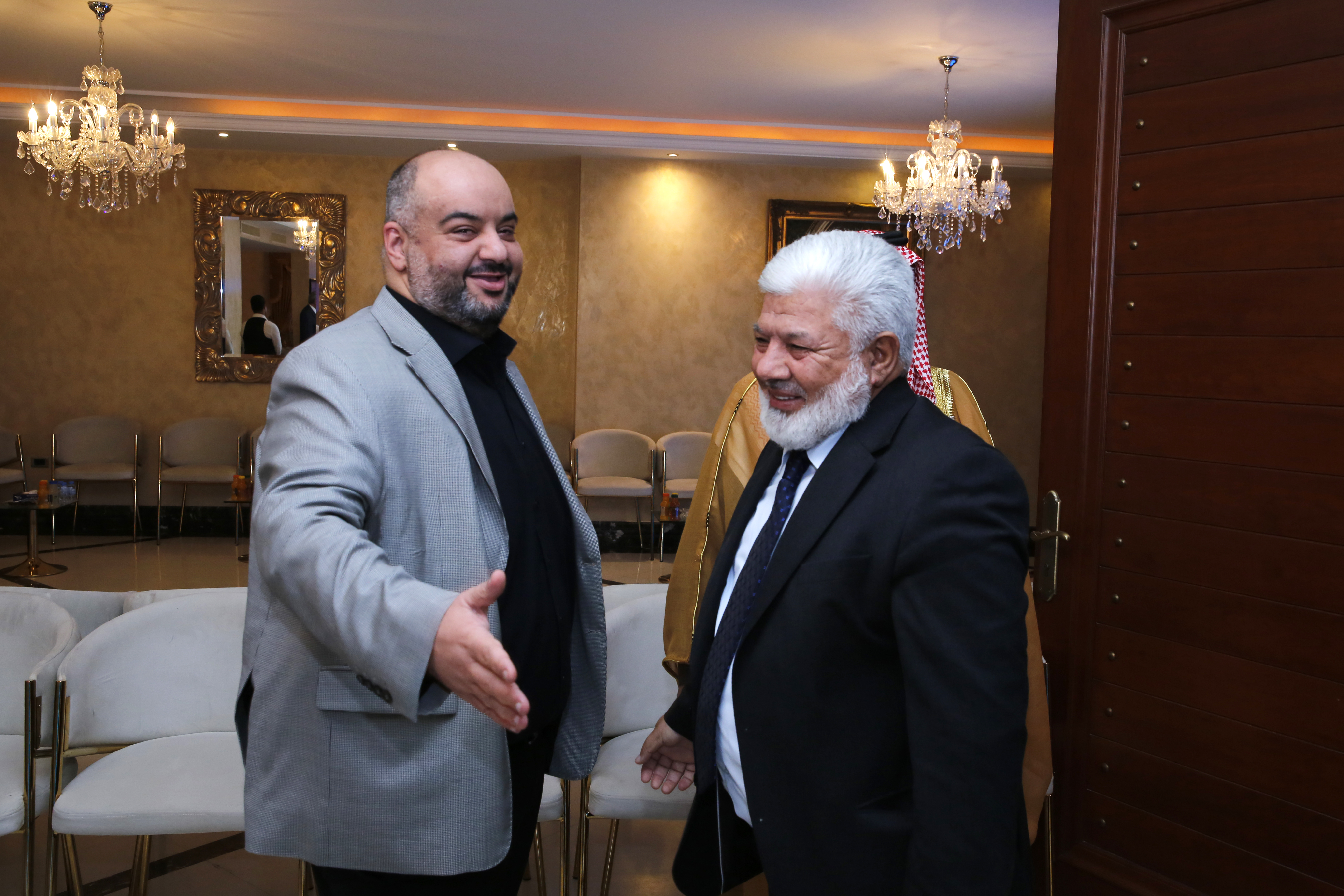 Madar Al-Saa Images 0.08013665351920674