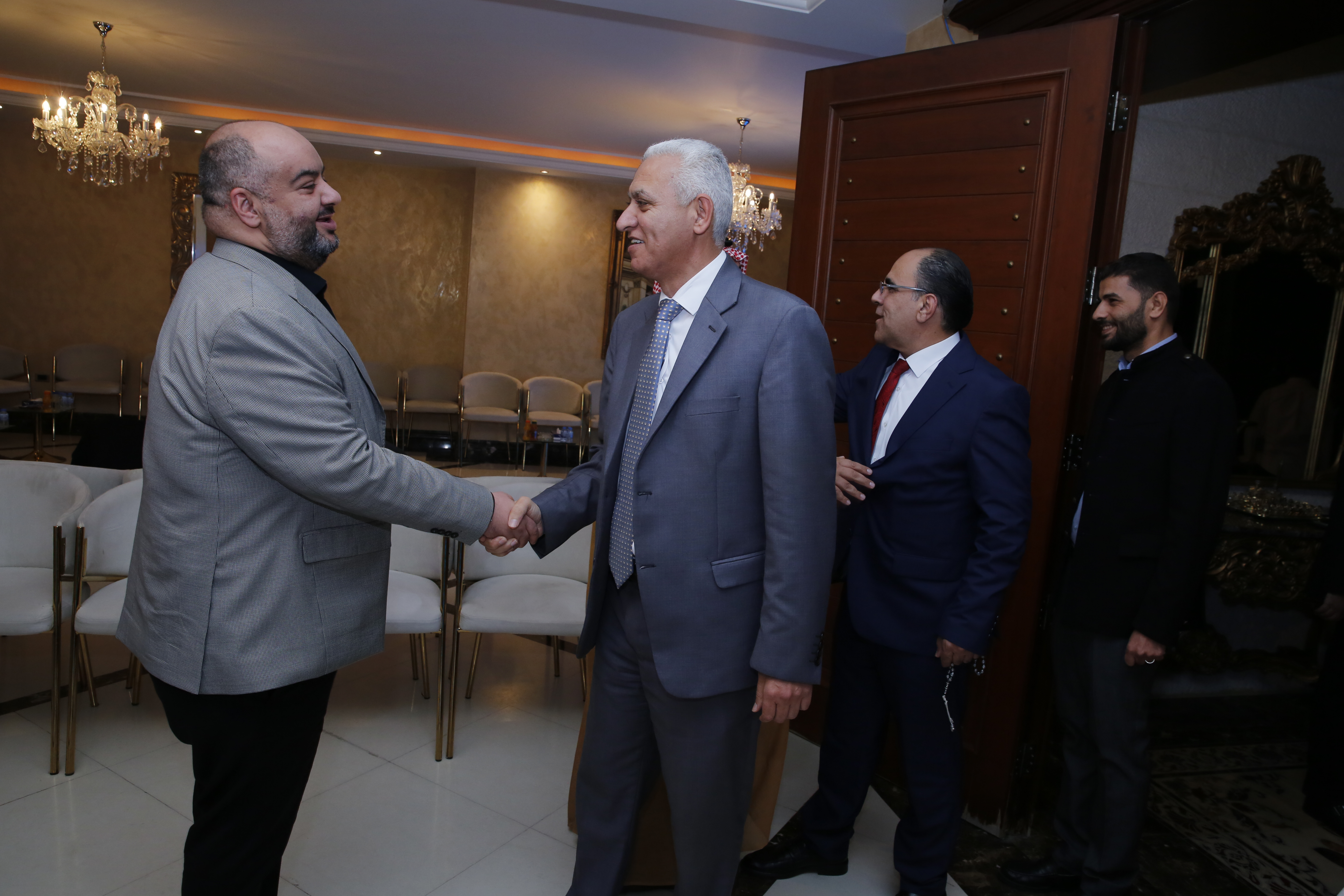 Madar Al-Saa Images 0.6916208892334805