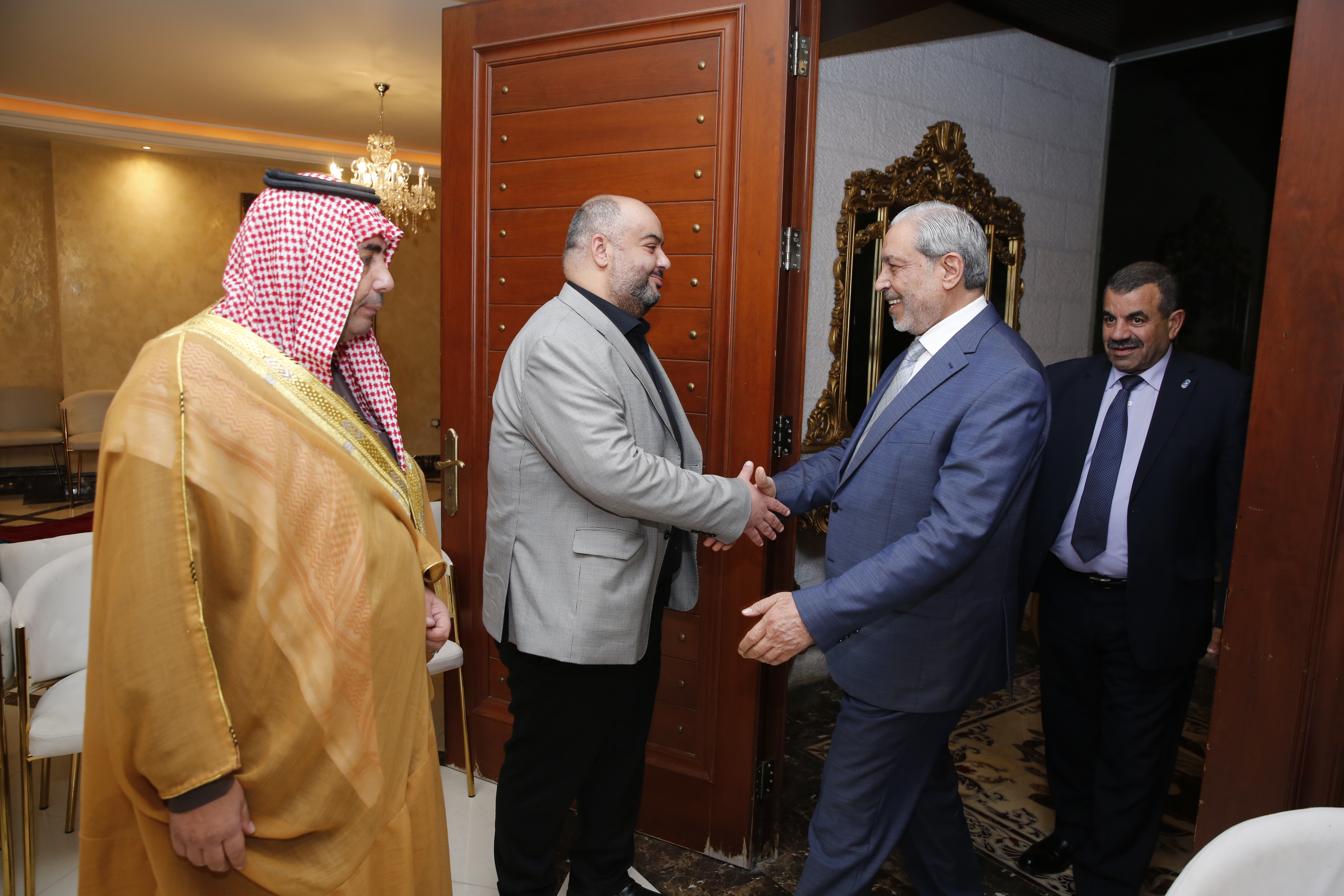 Madar Al-Saa Images 0.7842176933580107