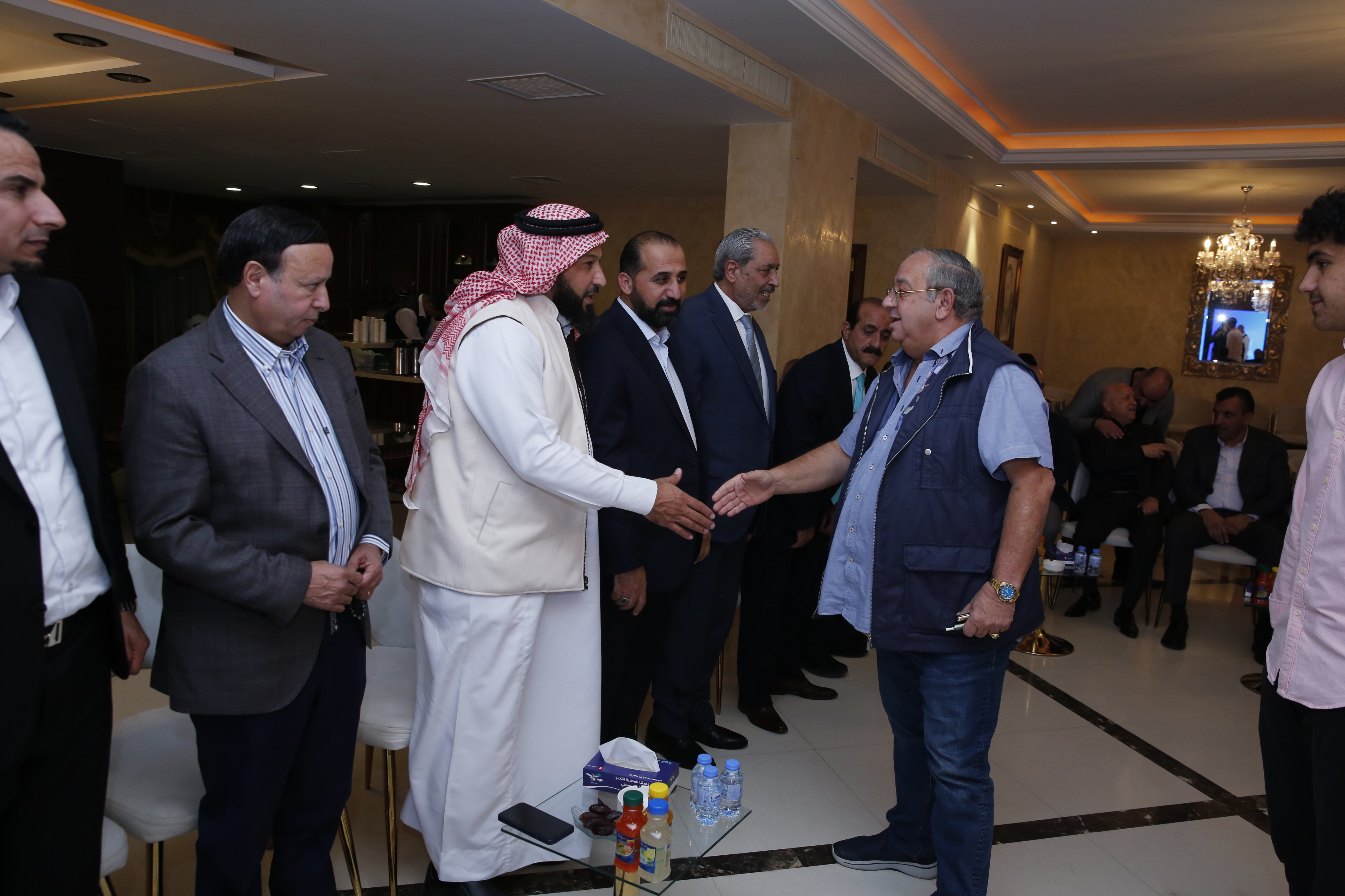 Madar Al-Saa Images 0.9210609400951995