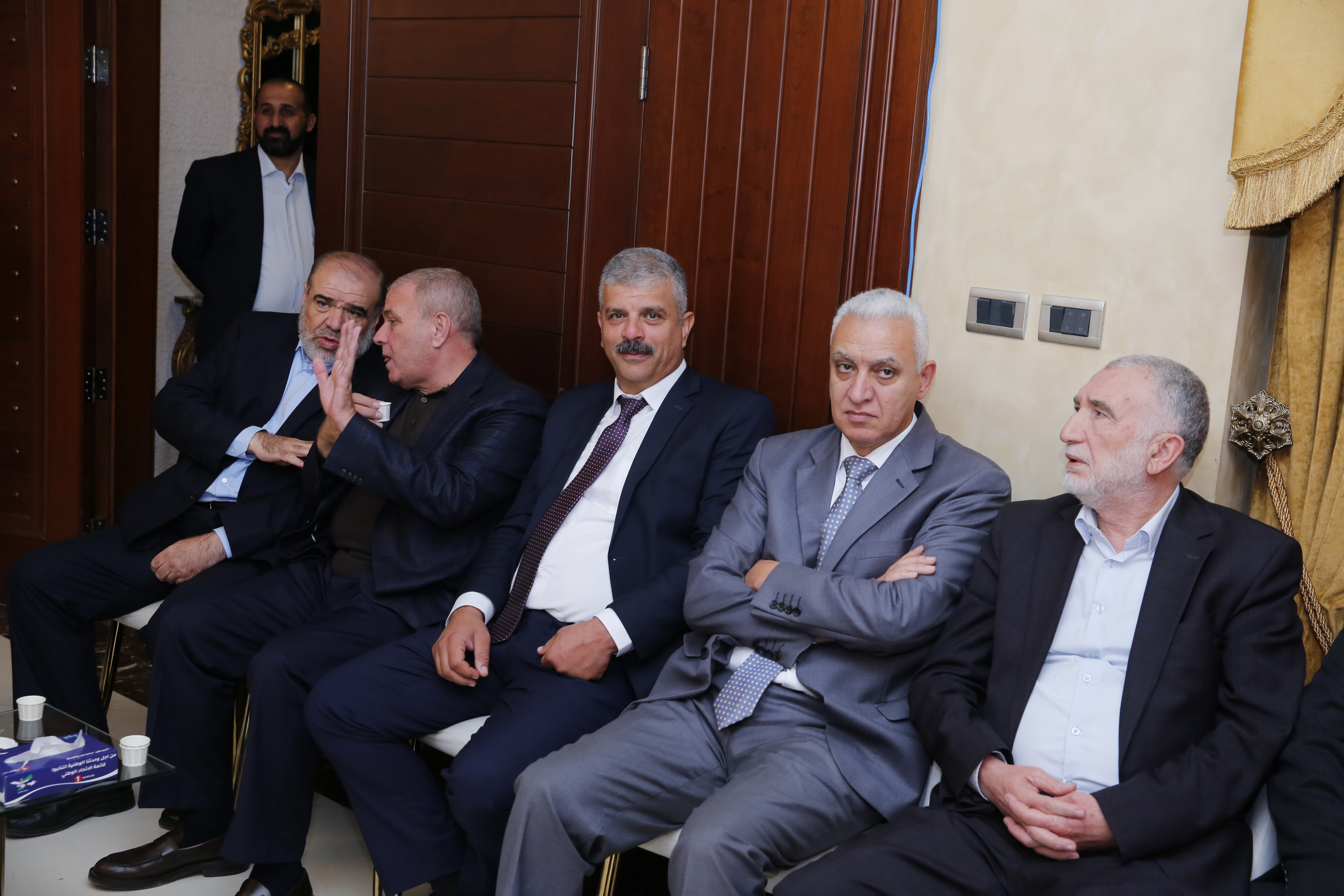 Madar Al-Saa Images 0.683206016500306