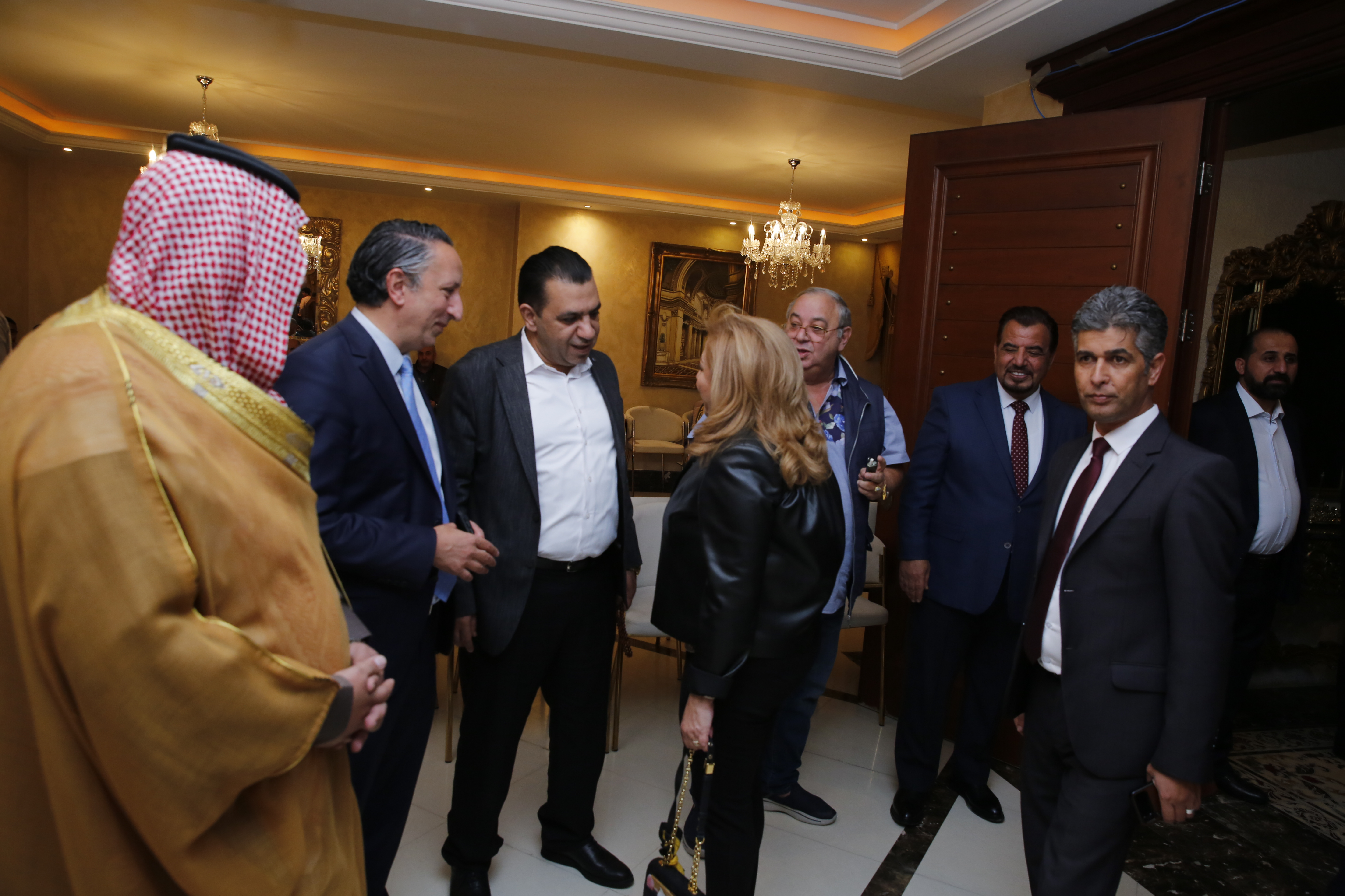 Madar Al-Saa Images 0.3880573078475278