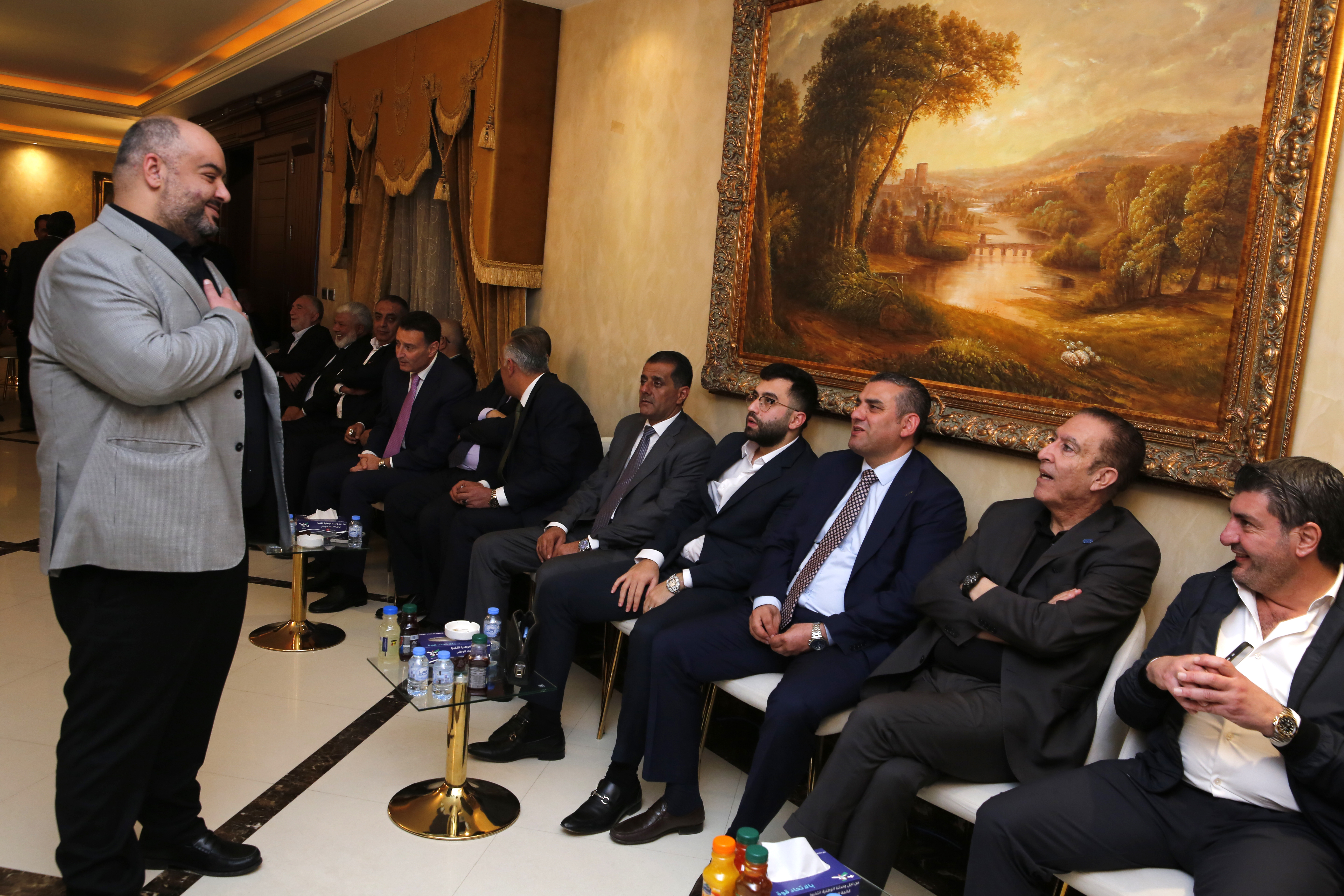 Madar Al-Saa Images 0.8949862465097833