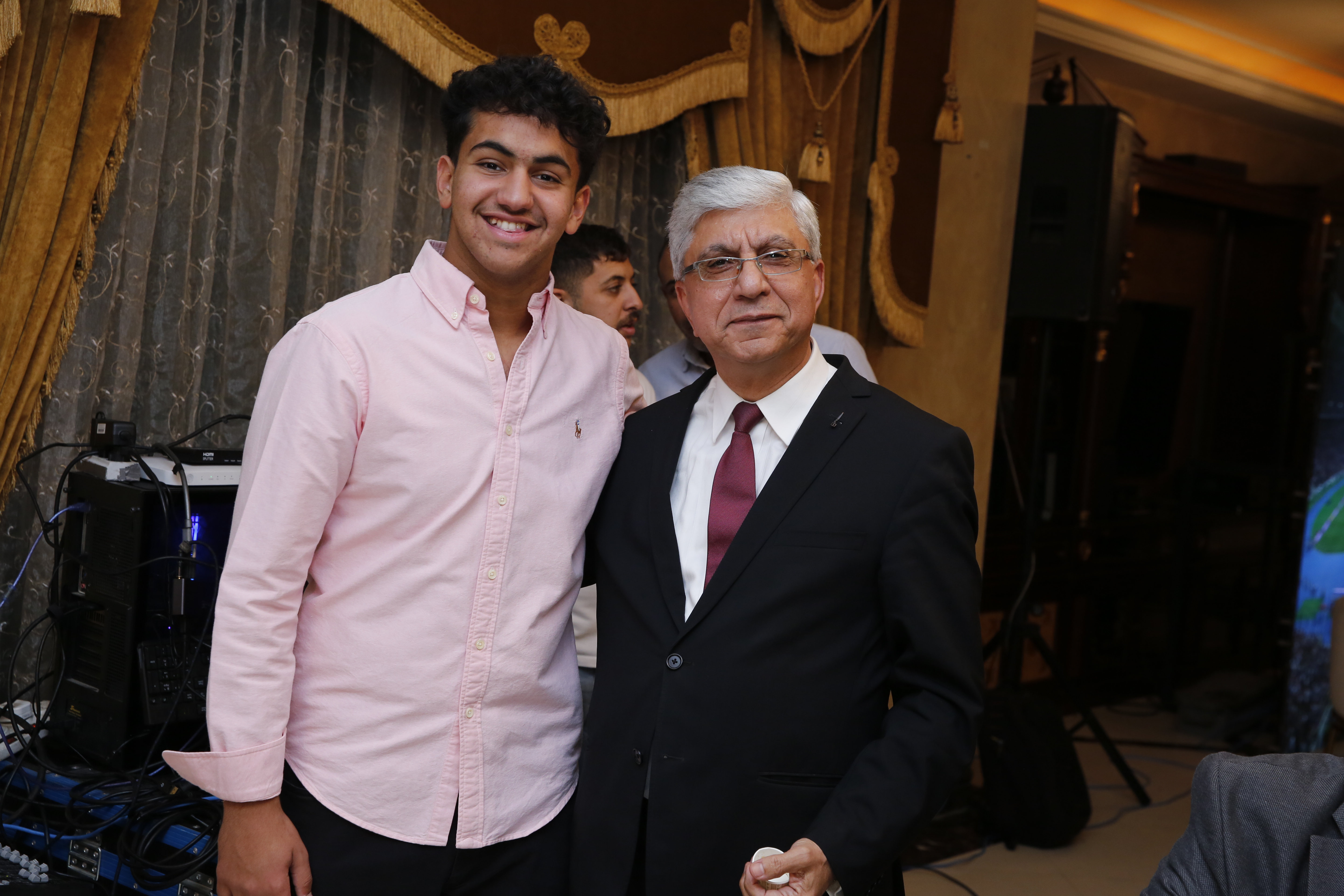 Madar Al-Saa Images 0.9317761569382534