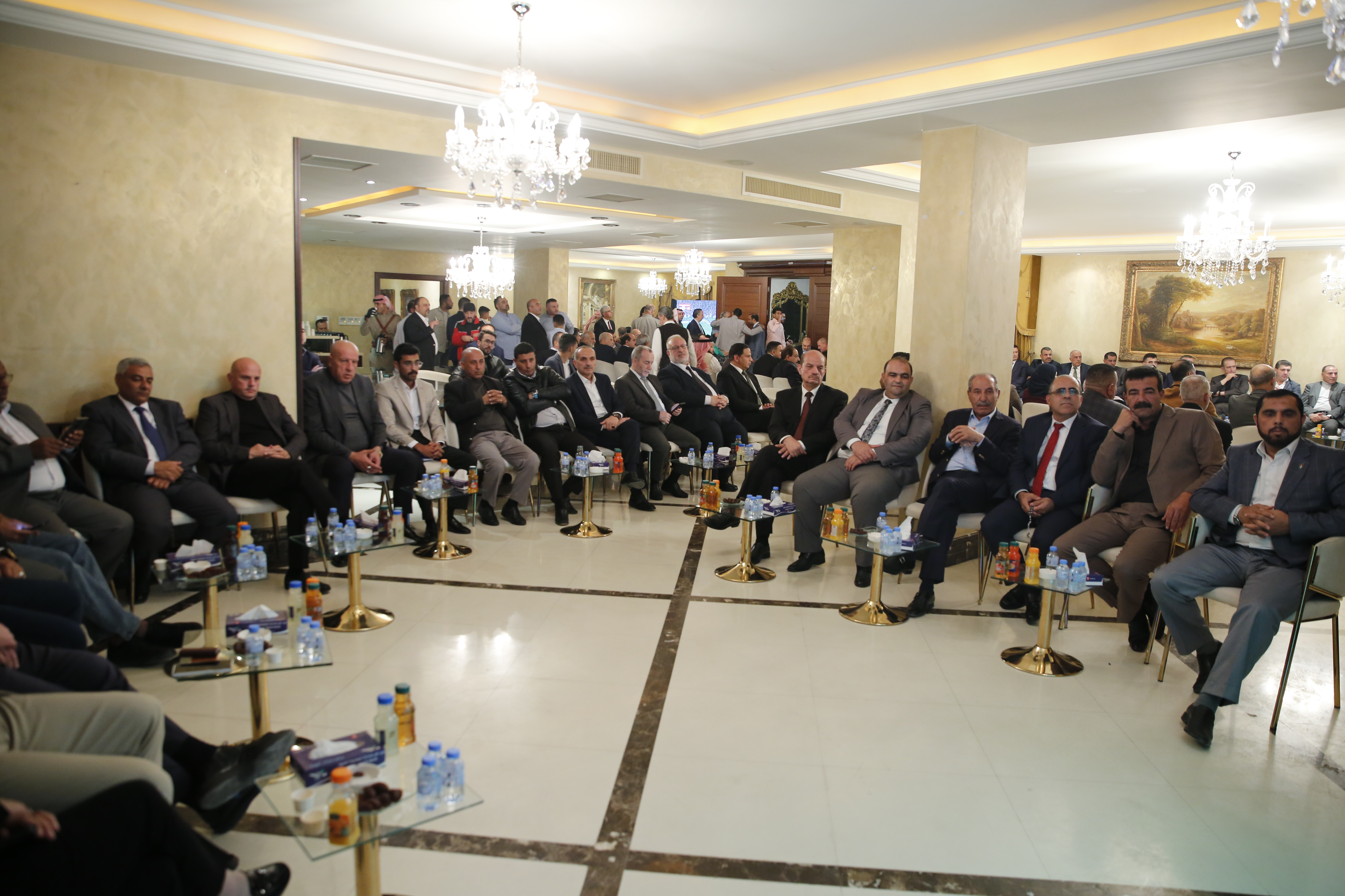 Madar Al-Saa Images 0.0008072278618131978