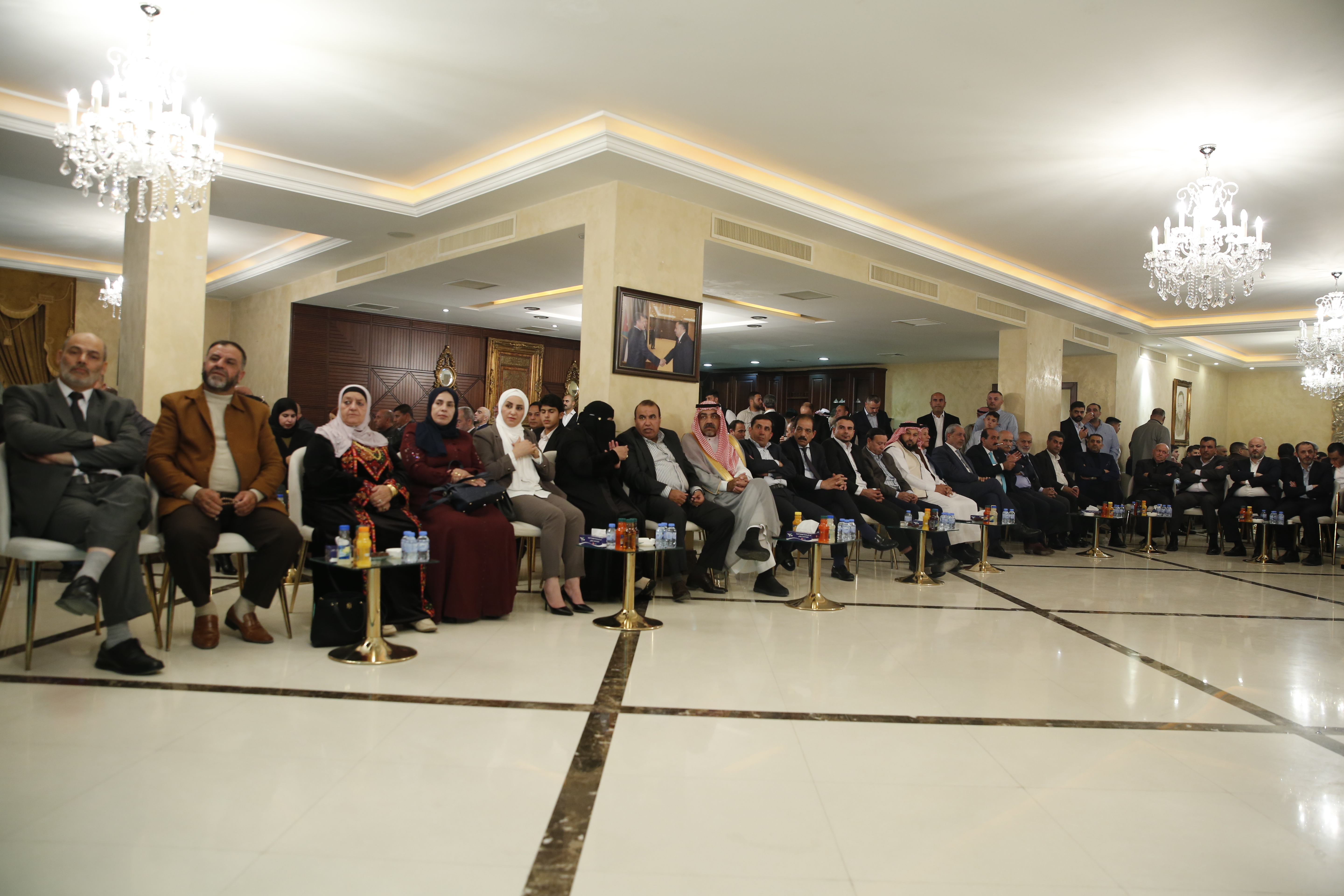 Madar Al-Saa Images 0.902101303604903