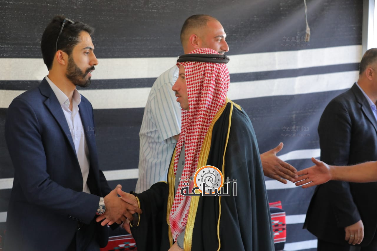 Madar Al-Saa Images 0.7408258843914373