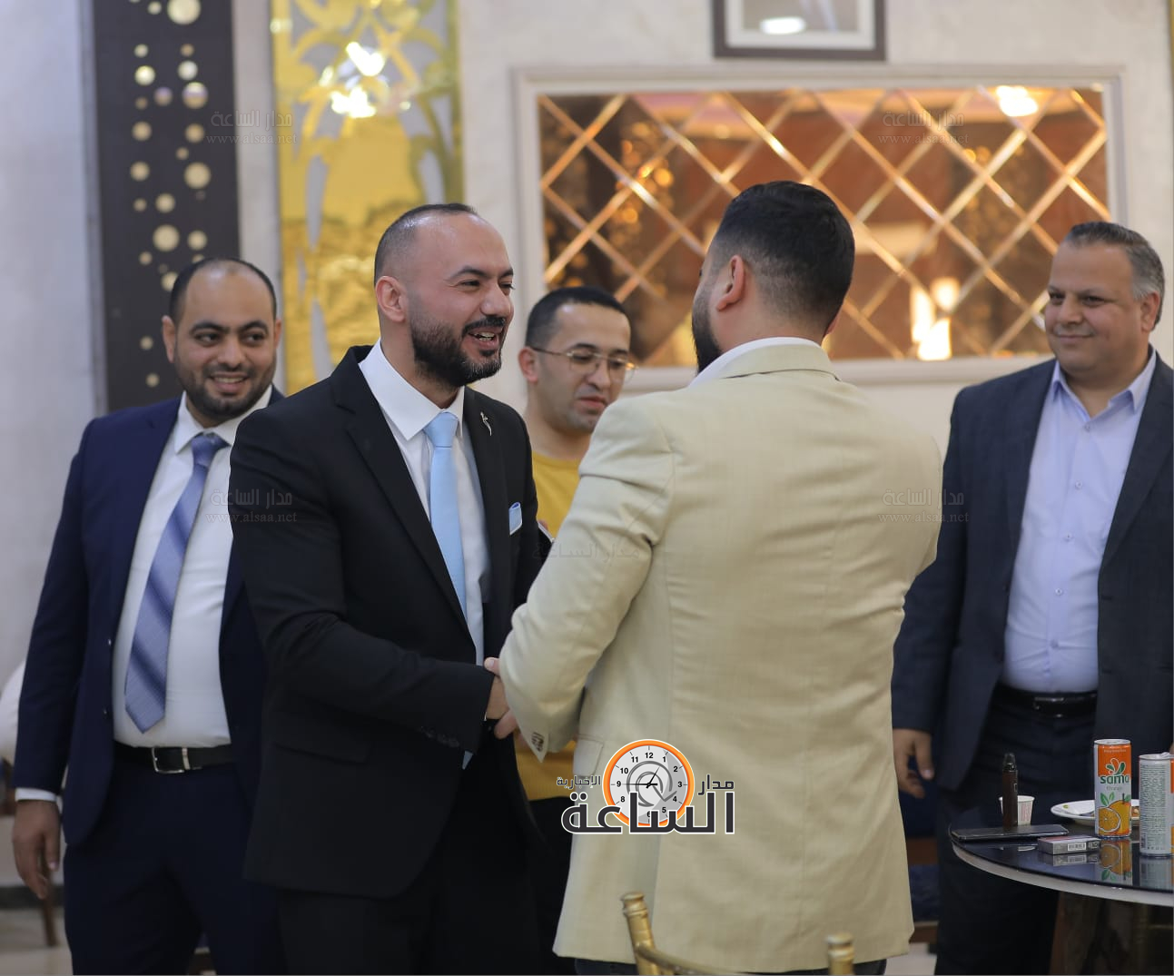 Madar Al-Saa Images 0.4074738413876733