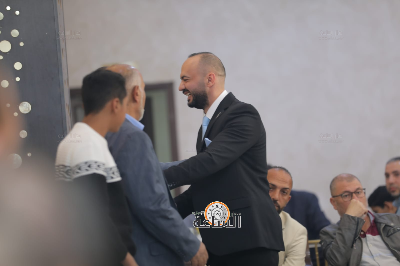 Madar Al-Saa Images 0.304306732106457