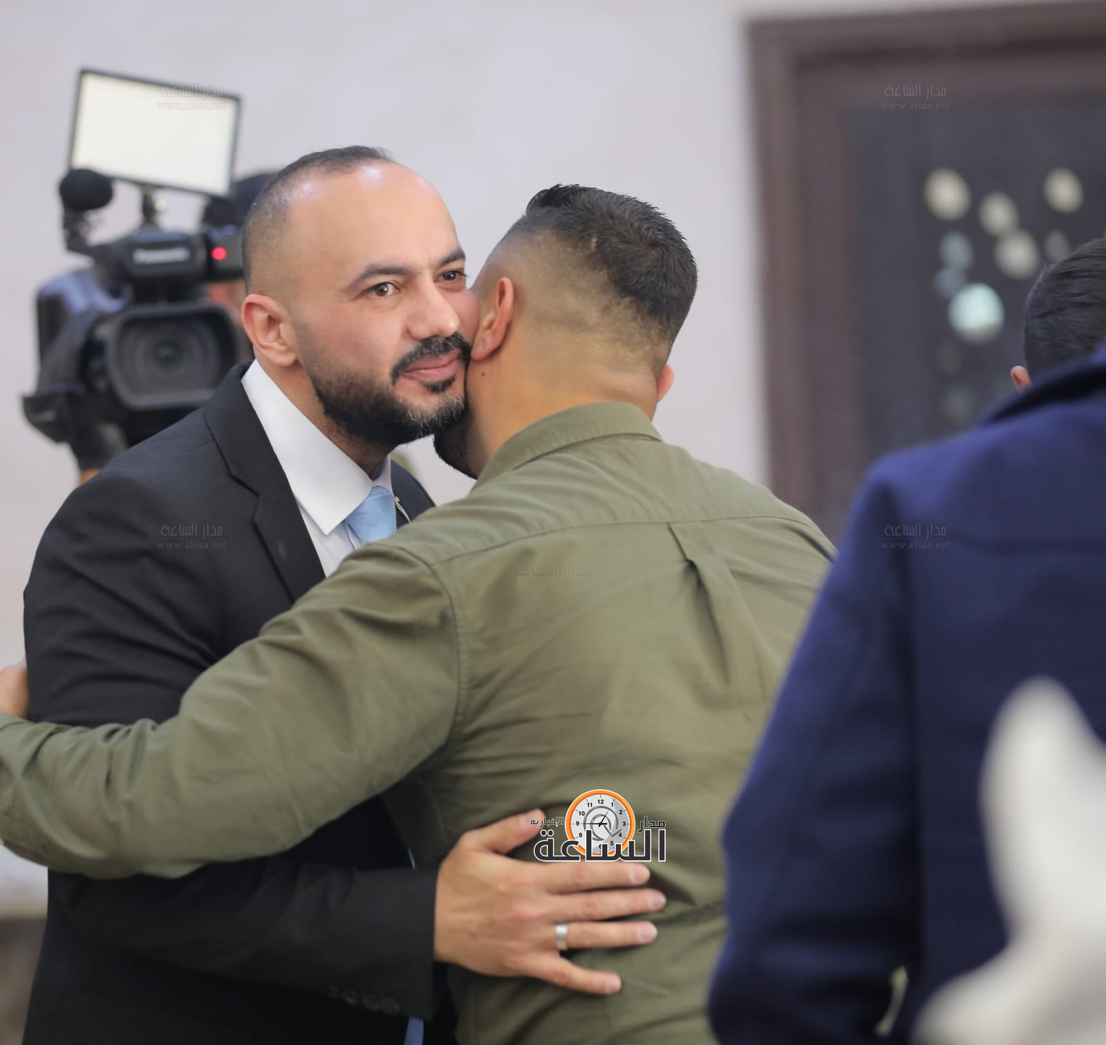 Madar Al-Saa Images 0.3960667639225468