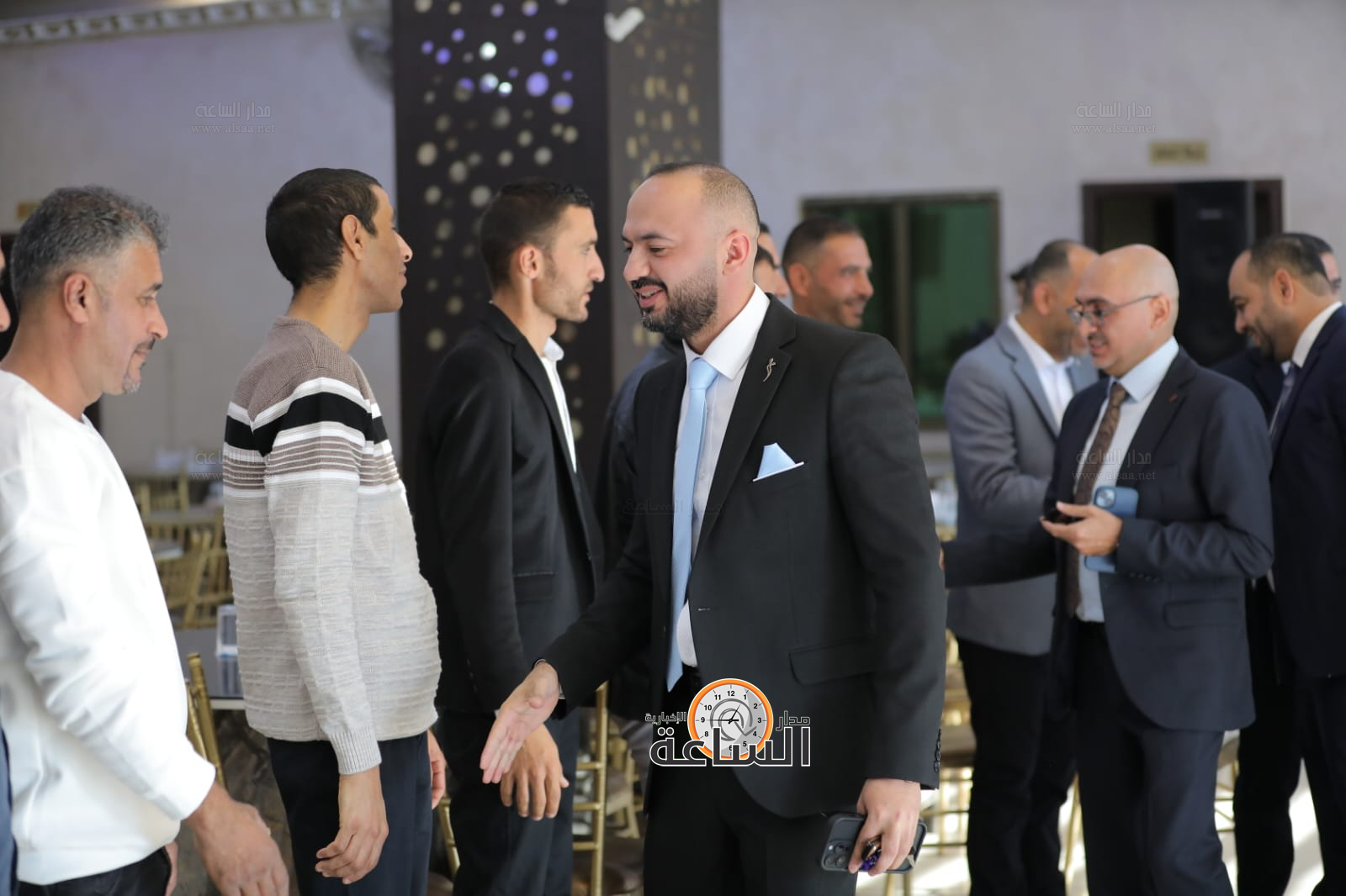 Madar Al-Saa Images 0.8162855593800038